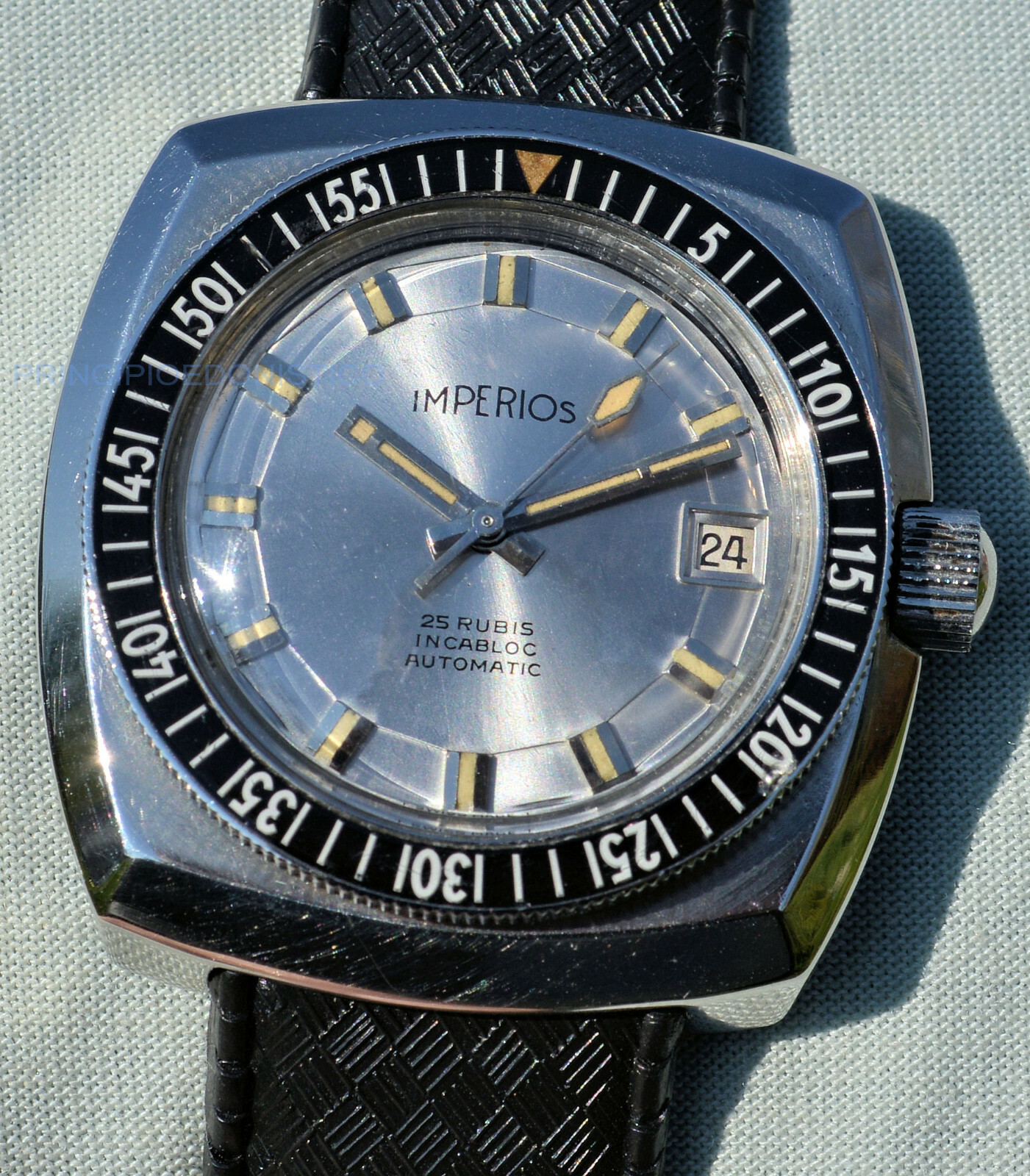 Rare Imperios Diver Sub 150Mt Steel Watch Bakelite Bezel Screw Crown