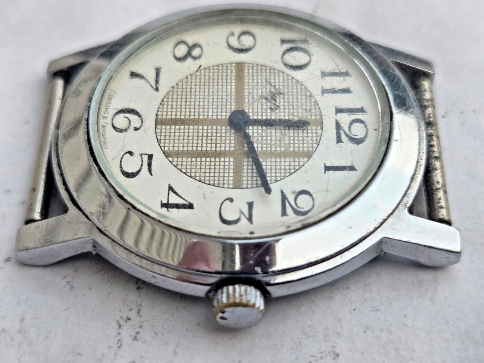 Russian mechanical Wristwatch Watch Luch . Made in Belarus .