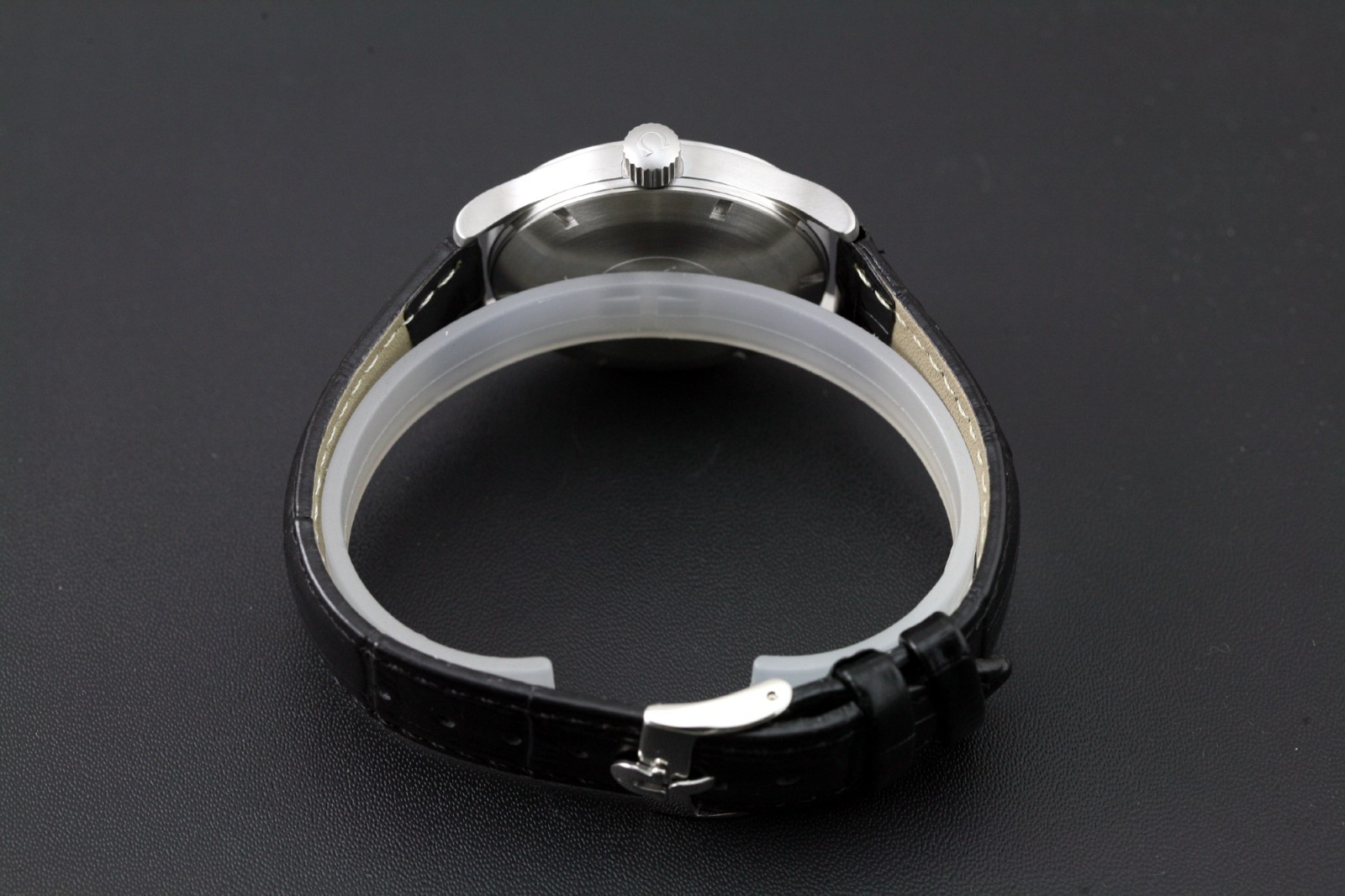 Rare OMEGA Classic dynamic 5203.51 Date Black Automatic Men’s Screw Crown Watch