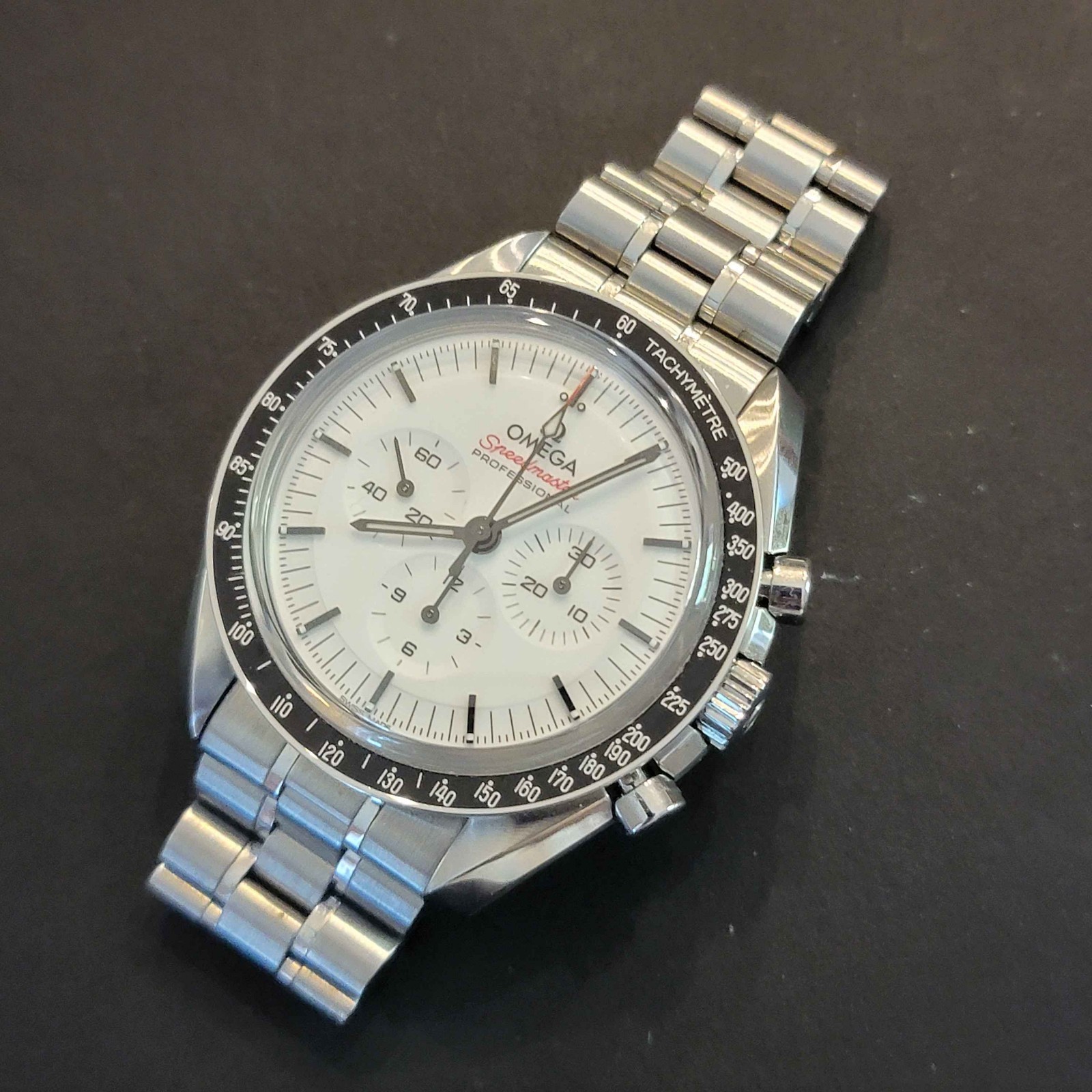 OMEGA Speedmaster Moonwatch Professional 310.30.42.50.04.001 (Box and Papers)