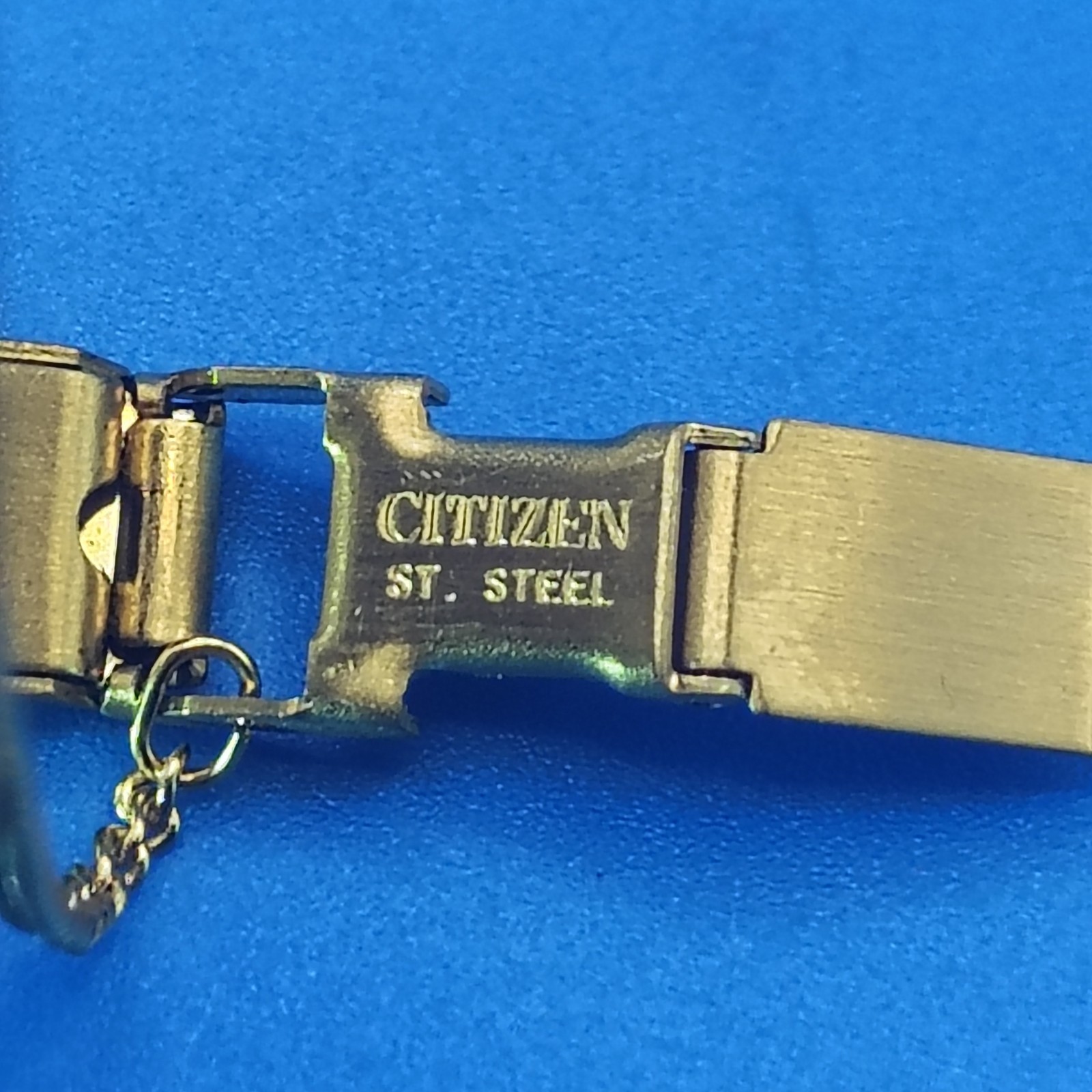 Vintage 1986 Citizen Japanese Made 16mm Women’s Quartz Cocktail Watch Size 4