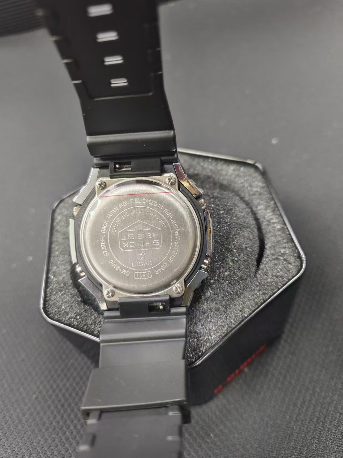 Men’s Watch Casio G-Shock GM2100-1A Carbon Square Silver Metal Classic Black