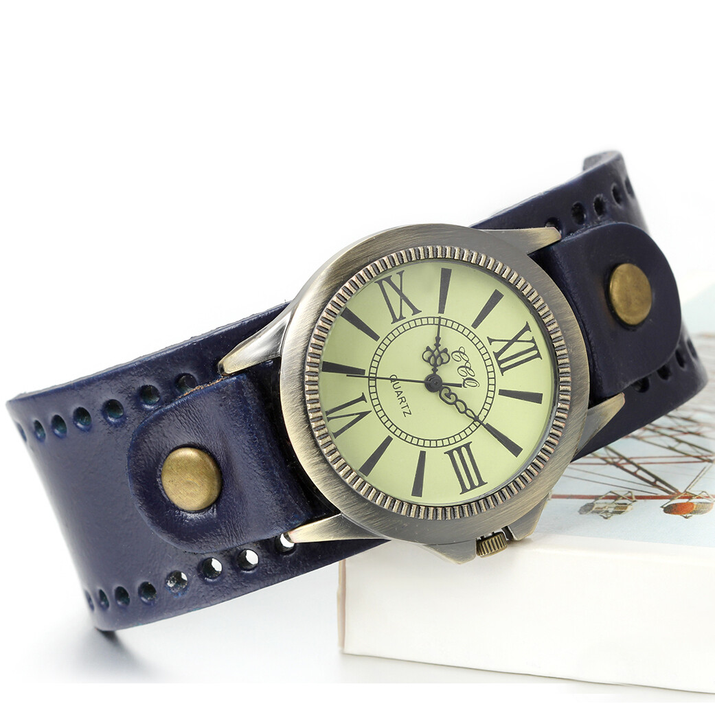 Retro Men Women Punk Wide Leather Bangle Roman Numerals Dial Quartz Wrist Watch