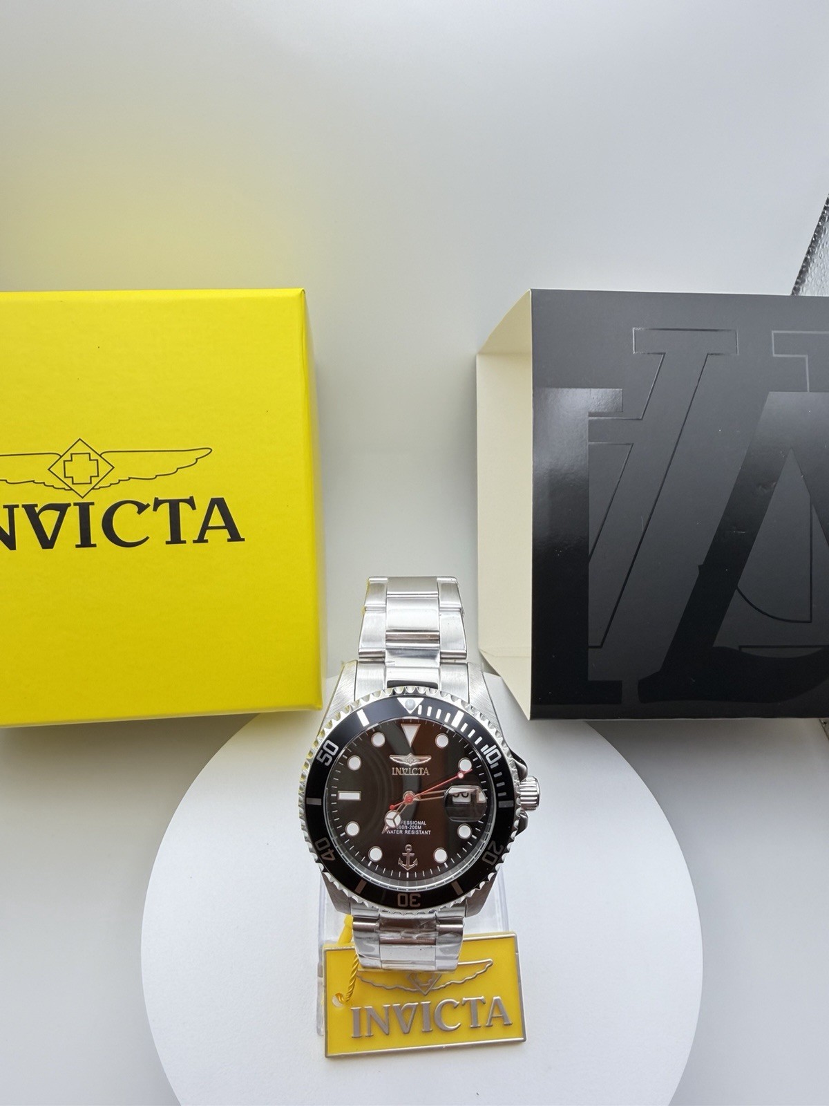 48660 Invicta Lady Stainless Steel Black Dial. 38mm. Pc32 Quartz