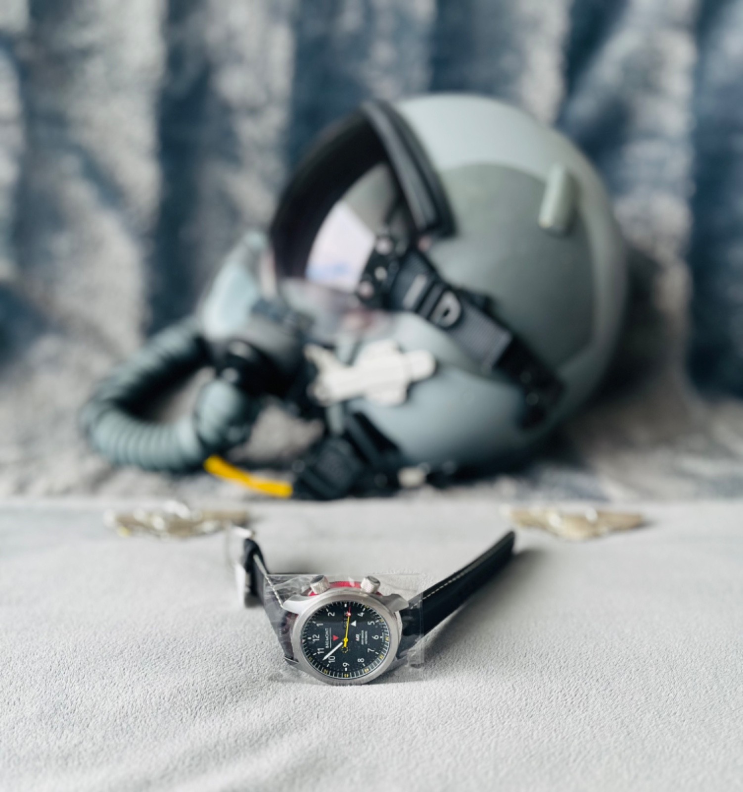 Bremont MBI Watch Red Barrel Full Set (free worldwide shipping included)