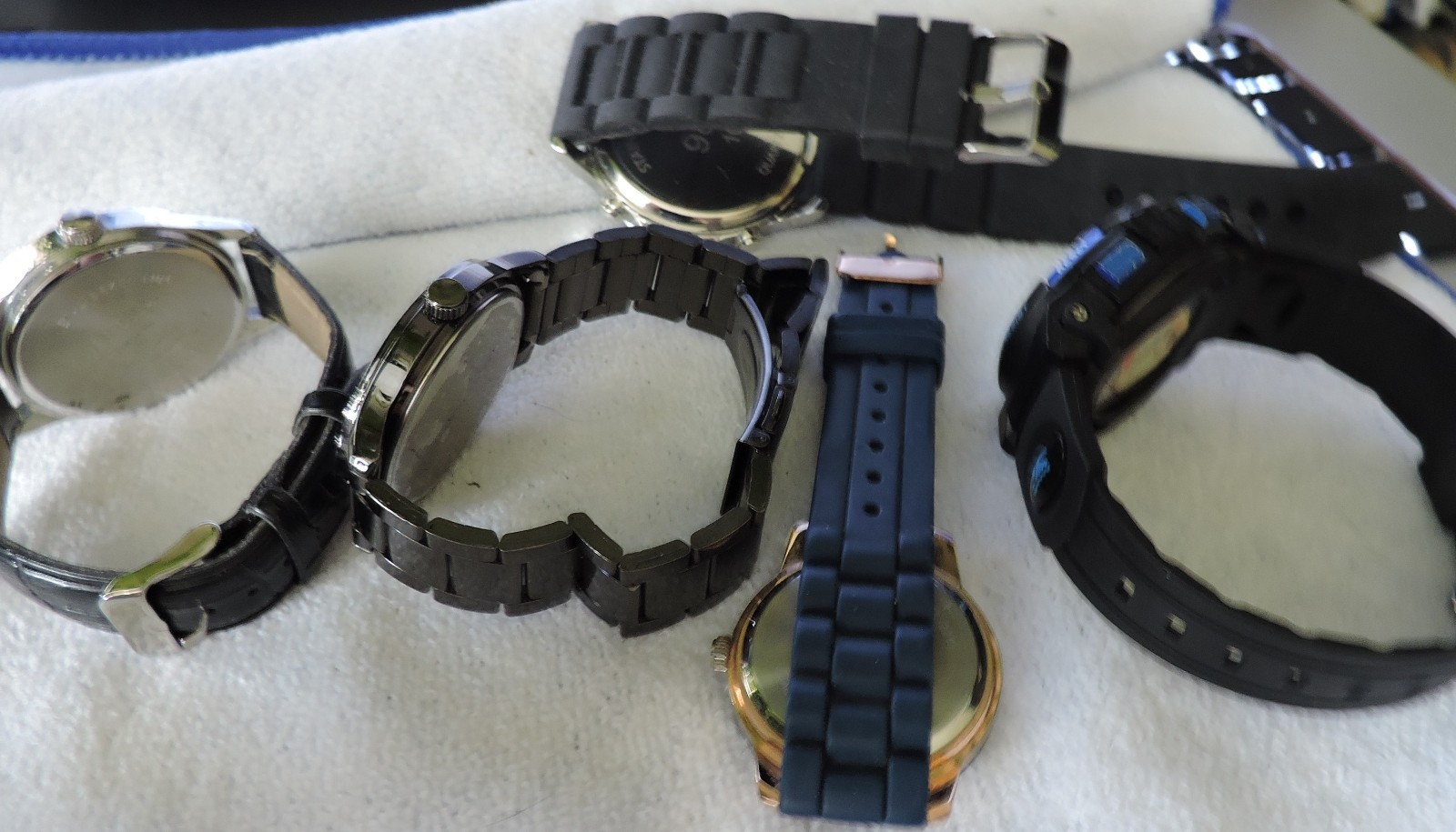 5pc Assorted Mens Watches lot All working condition New batteries