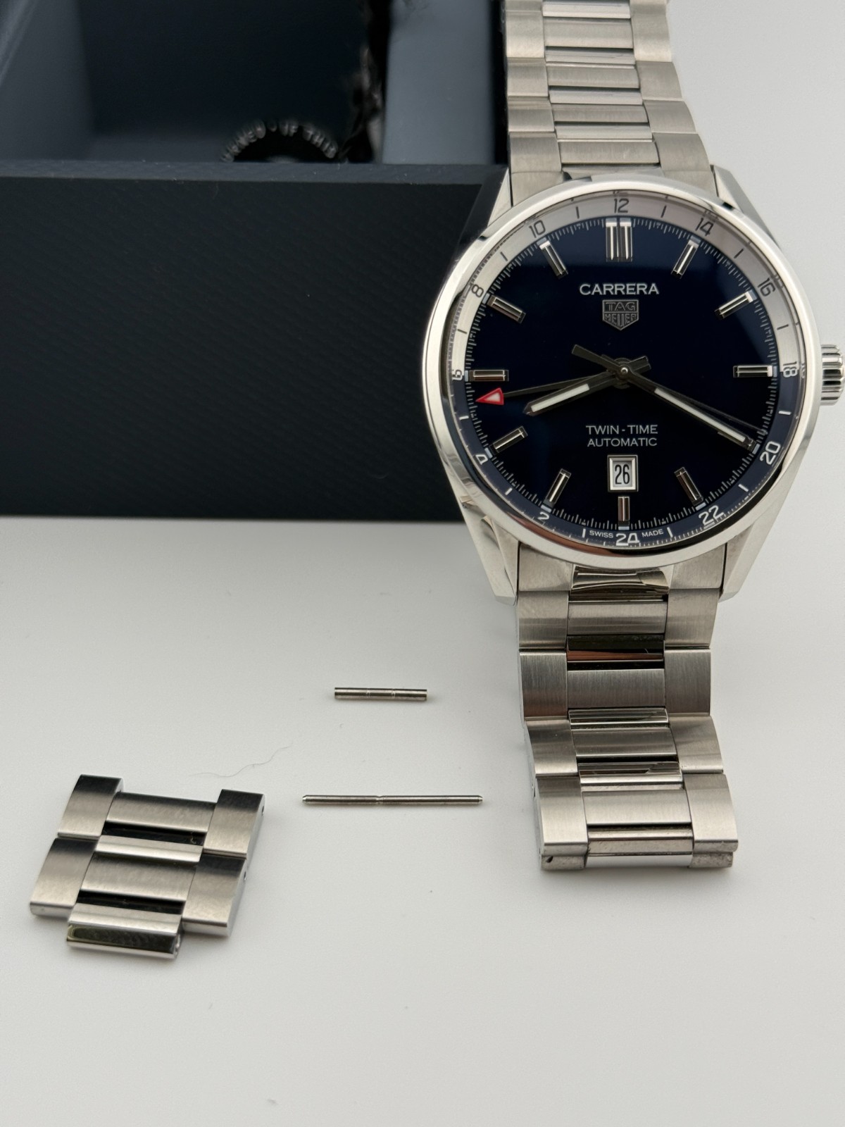 TAG Heuer Carrera Calibre 7 Twin Time Blue Sunray Dial Mens 41mm Watch