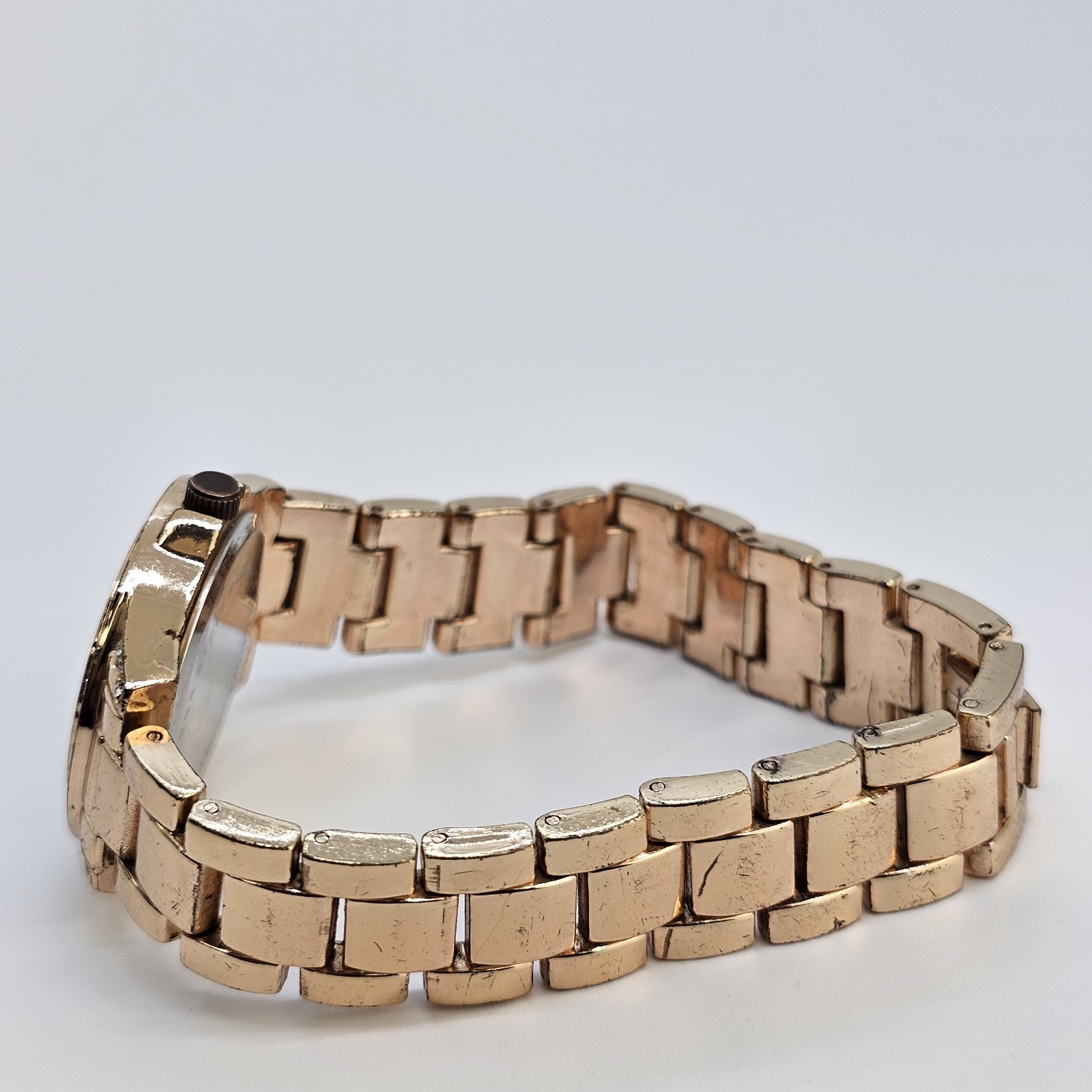 Bell Rose Women’s Watch 30MM Gold Dial Gold Bracelet Band 7″ New Battery