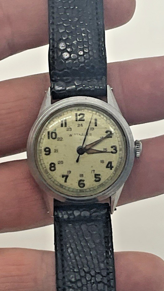 MENS VINTAGE MILITARY WITTNAUER STAINLESS STEEL WATCH