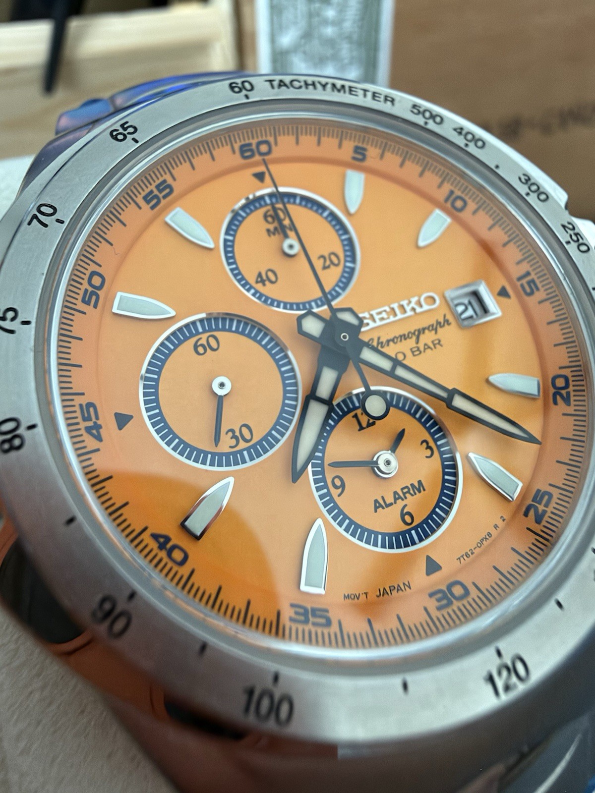 SEIKO NEO-VINTAGE Macchina Sportiva Chronograph Quartz Orange Dial 100m 38mm