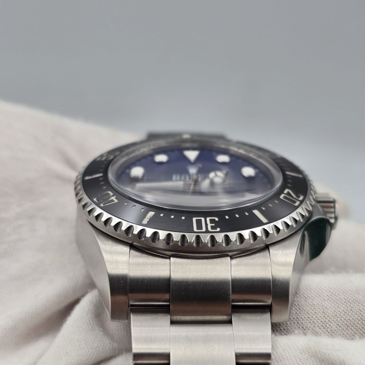 2024 PAPERS Rolex Sea-Dweller Deepsea James Cameron Blue 44mm 136660 BOX