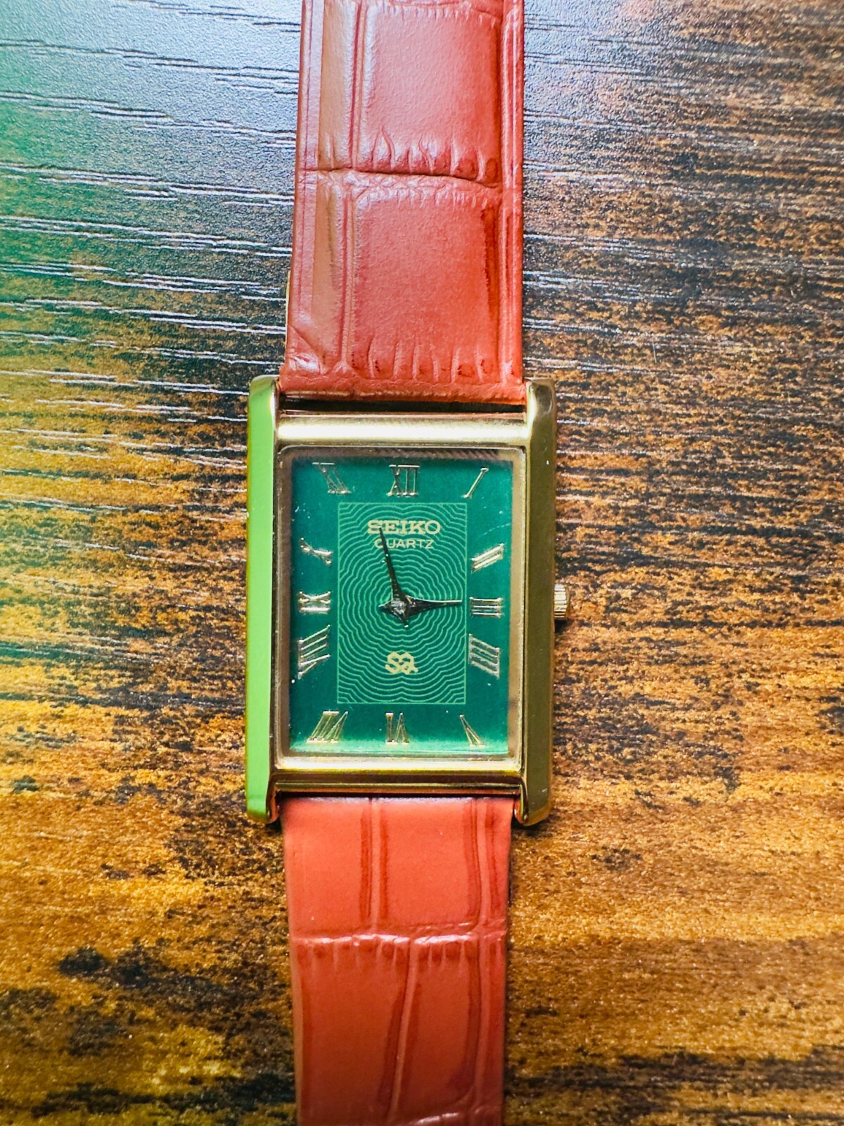 vintage Seiko Quartz Slim Tank Men Green Dial Light Brown leather Dress Watch