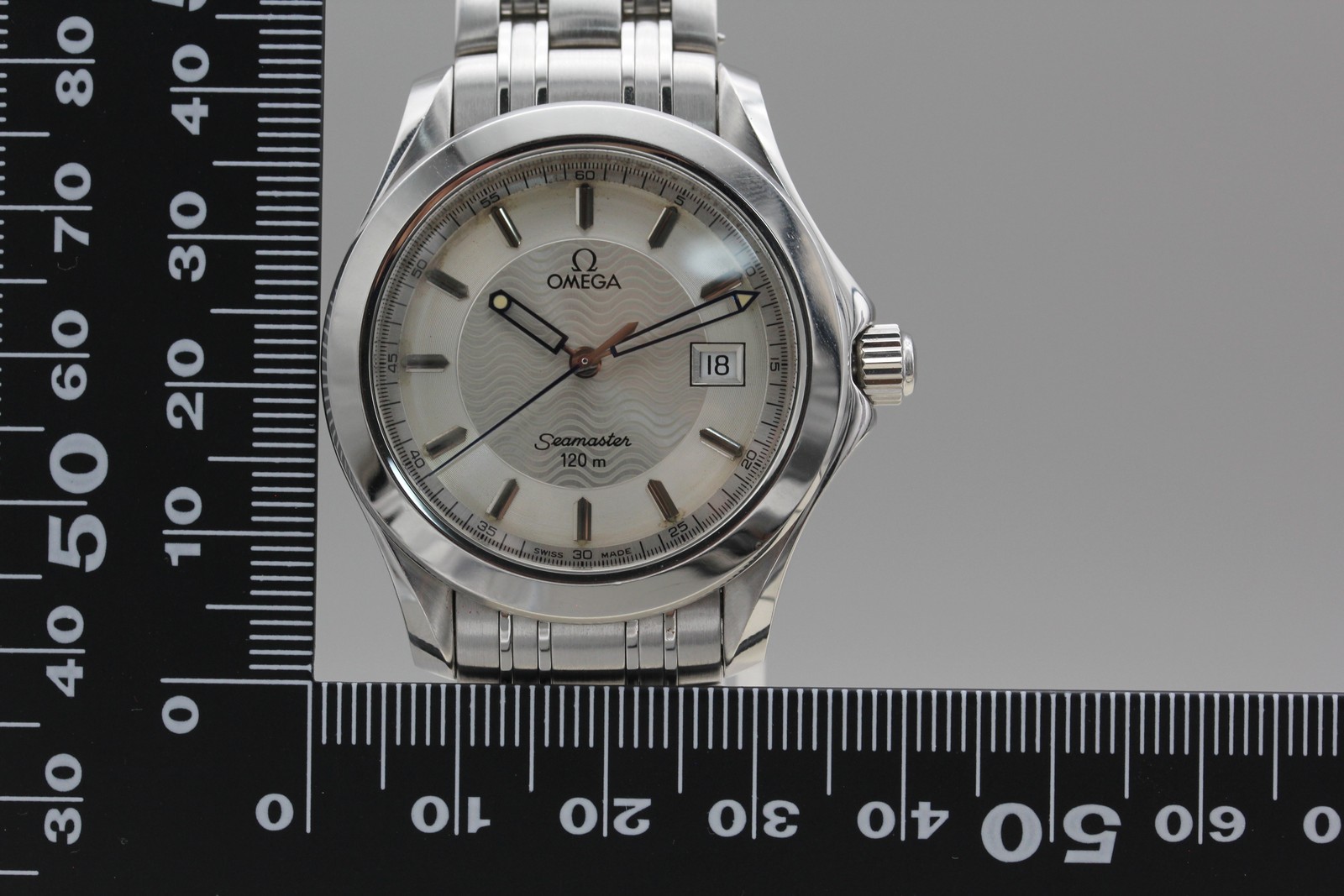 ▶️【Exc+5 w/ Box】OMEGA Seamaster 120m Cal.1538 2511.31 Silver Quartz Men’s Watch