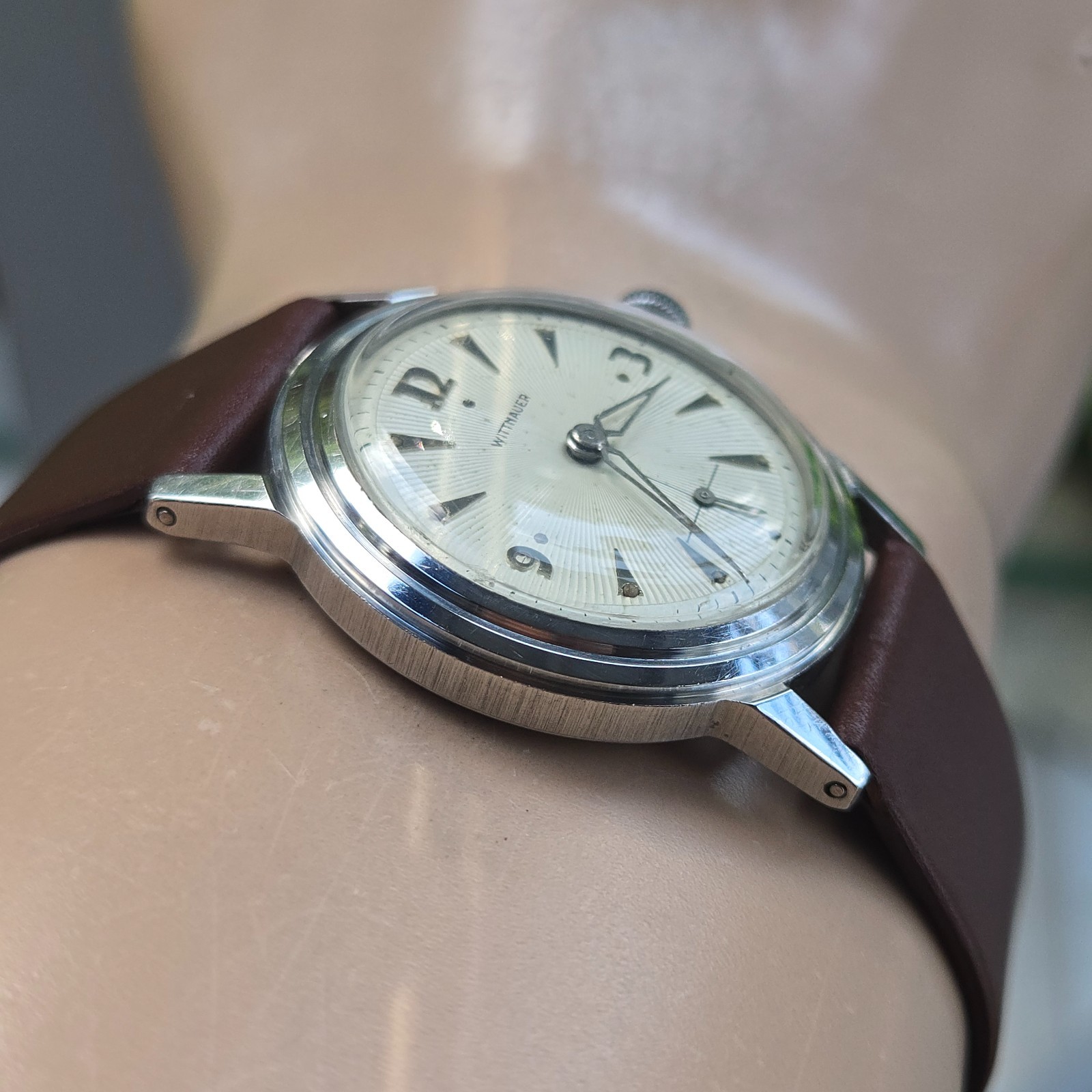 Vintage WITTNAUER men’s manual wind watch 10SG Sunburst dial 1950s