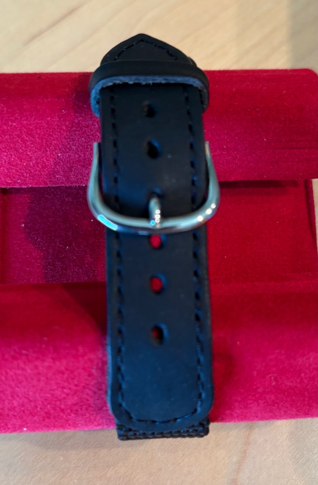 Swiss Army Renegade Victorinox womens watch – small – new in box