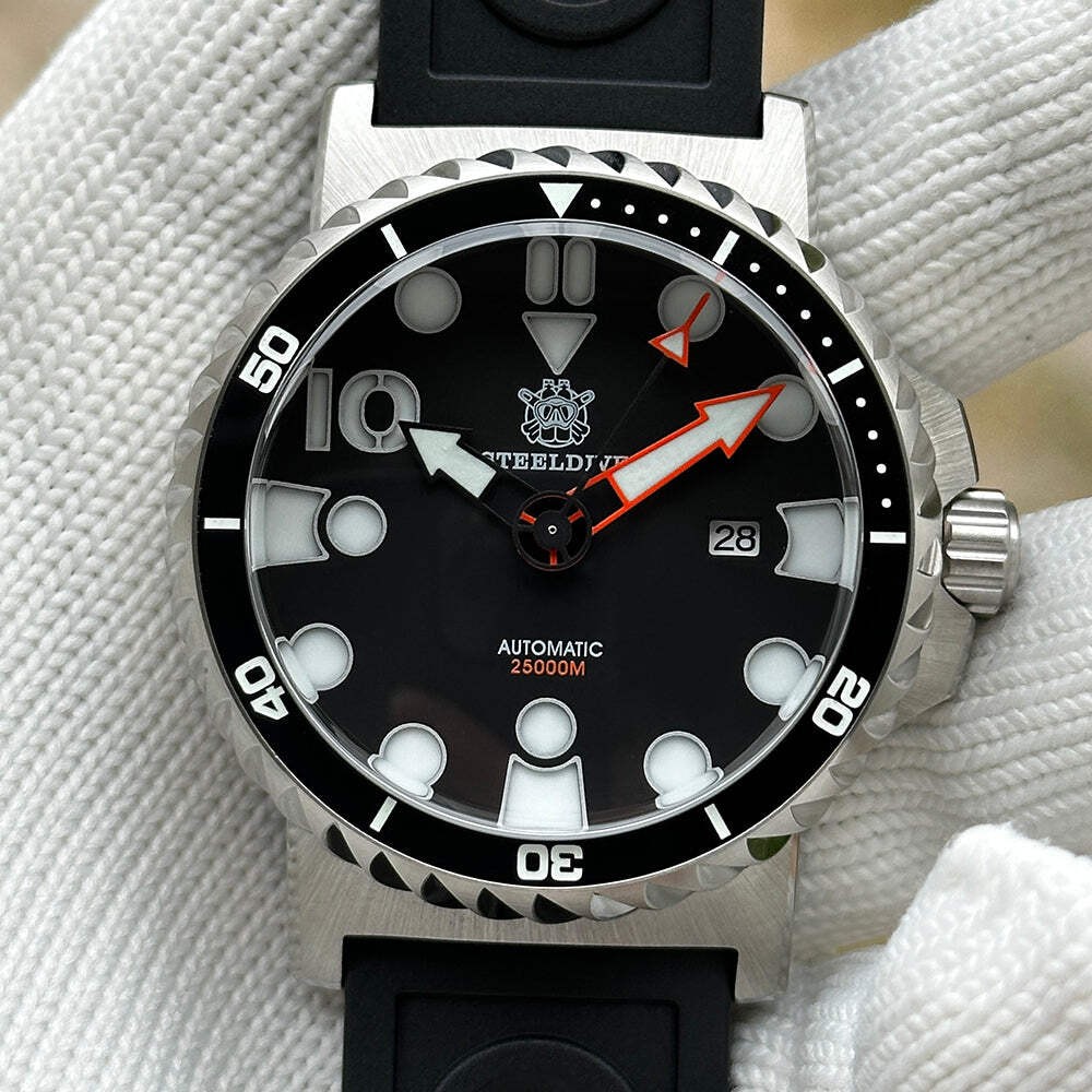 STEELDIVE SD1982H — Date Function 46.5MM Sapphire Ceramic Bezel NH35 Dive Watch