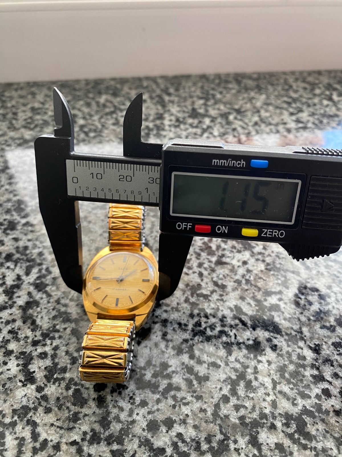 Vintage Zaria zarja Watch Original Soviet mechanical Wristwach Gold Platet Au-10