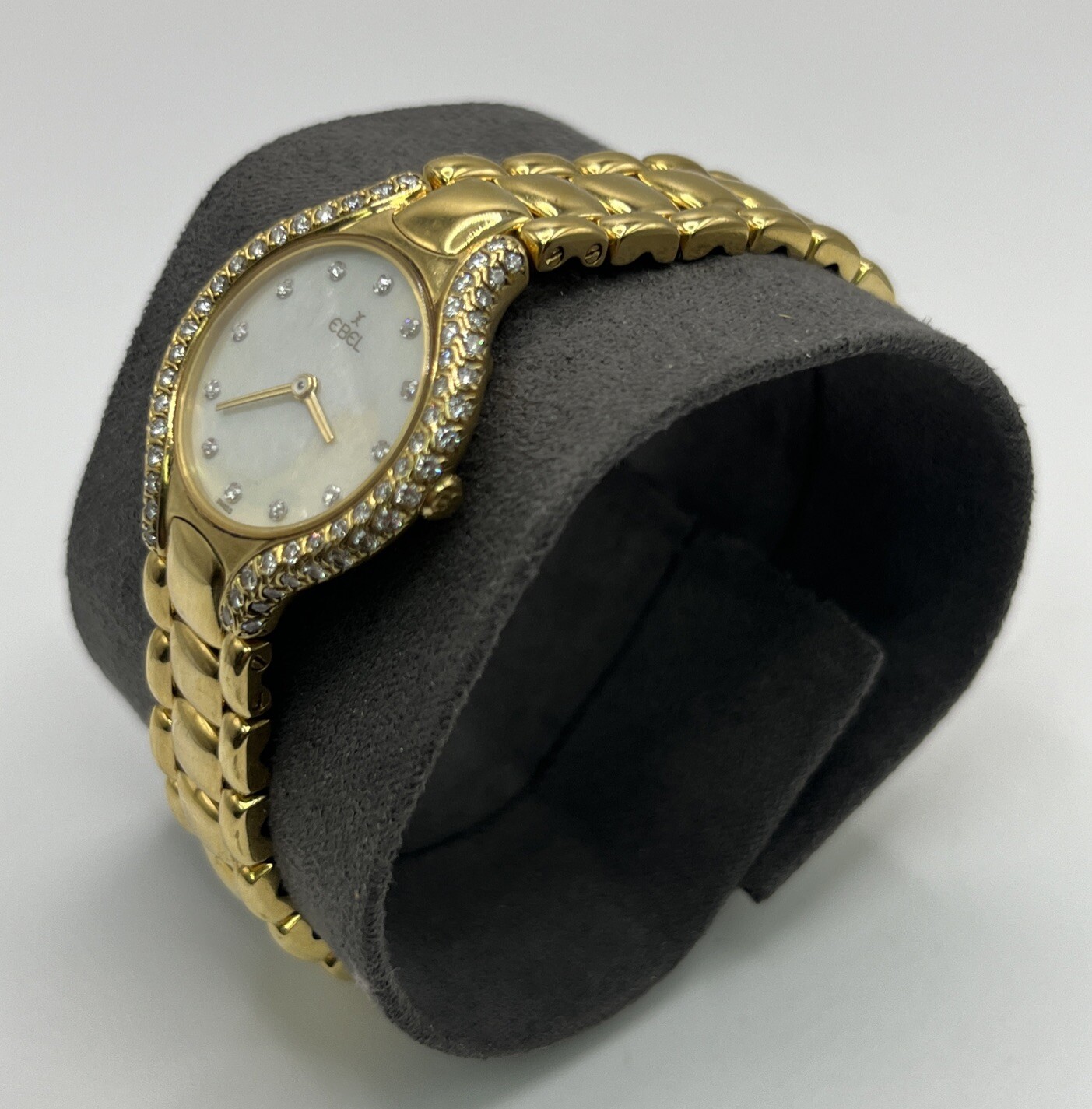 Ebel Beluga 18k Gold 24mm Diamond Watch Bracelet w/ Mother of Pearl Dial 866969