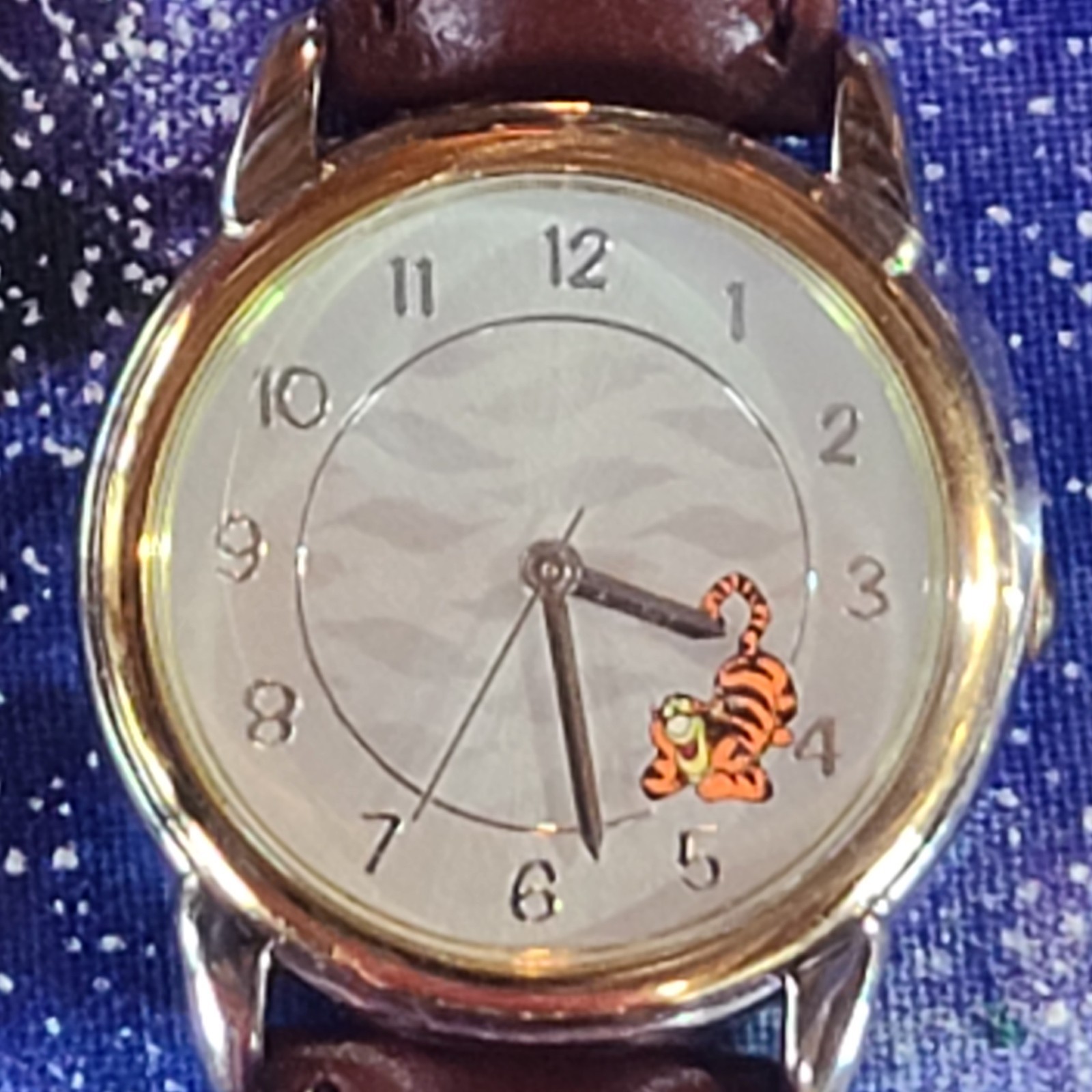 Disney SII Tigger Watch MC0063 Vintage Gold Tone Box New Ready To Wear | Video