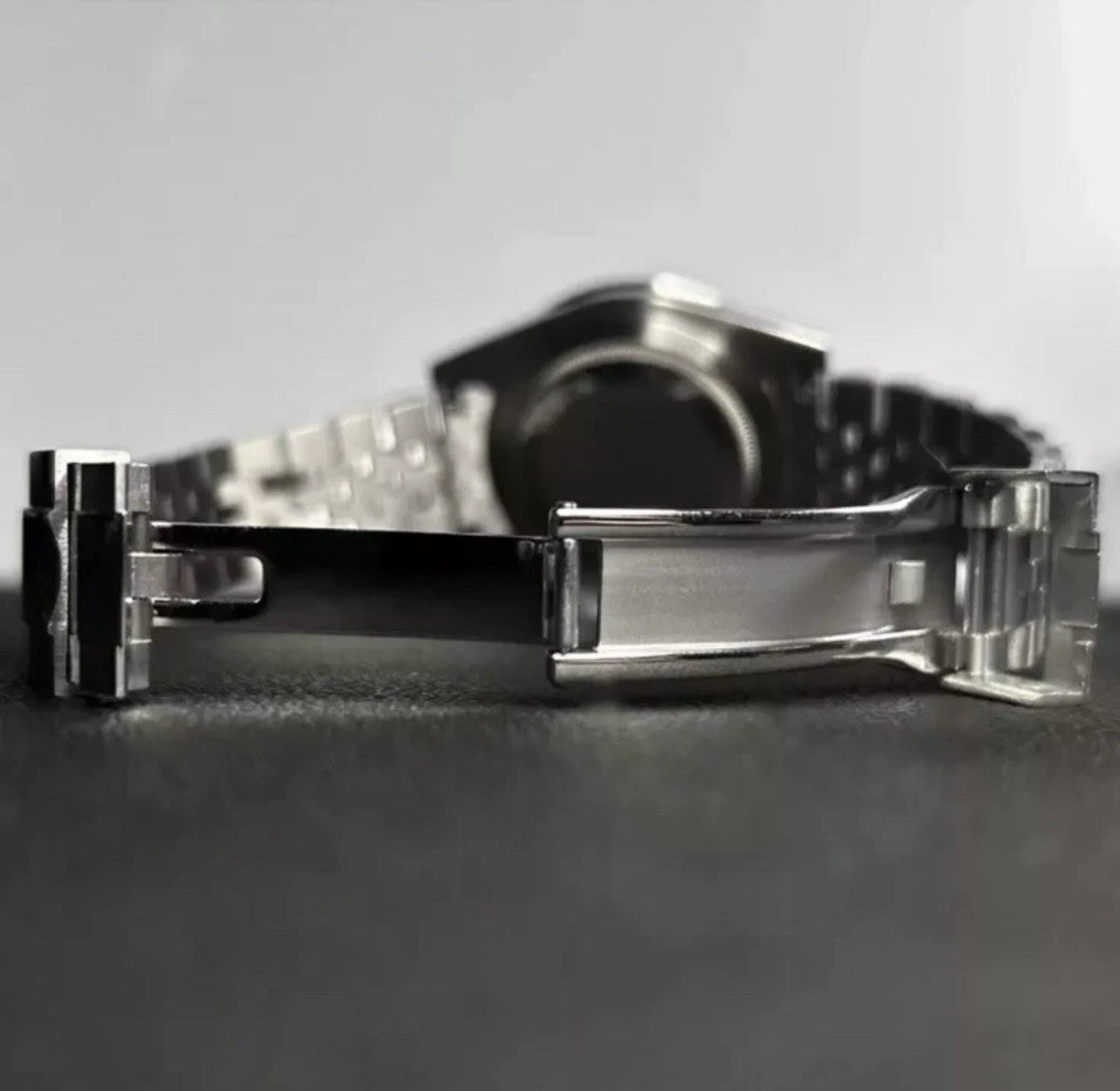 Custom 40mm Green Sub Style Mod Watch Jubilee Band w/ NH35 Automatic