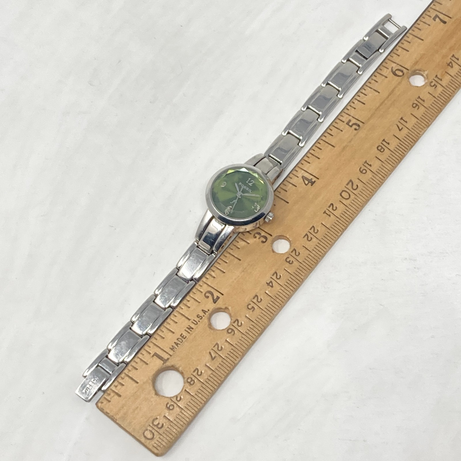 Fossil F2 Womens Watch 22mm Silver Tone Green Dial Faceted WR New Battery 6.25″