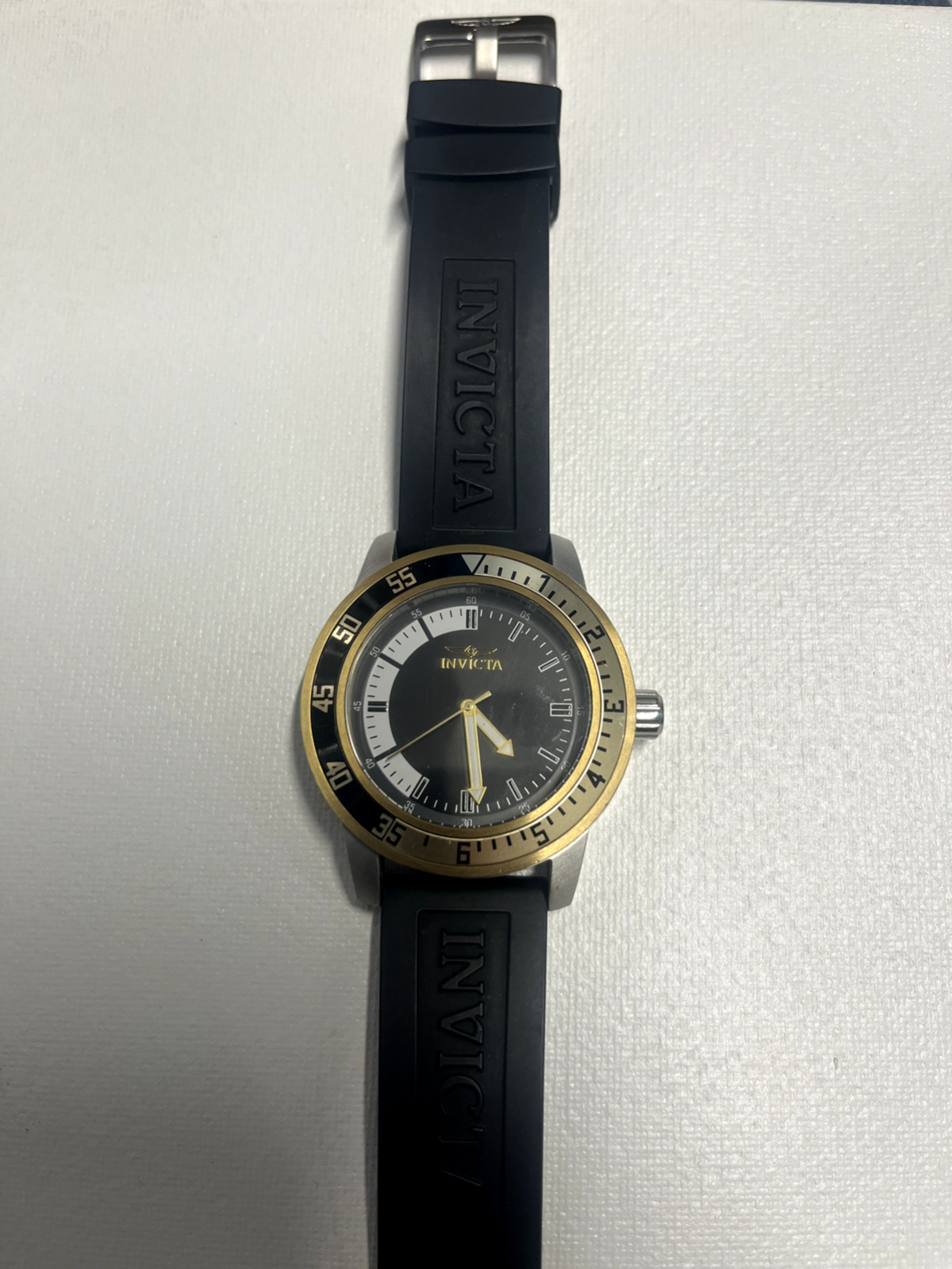 Invicta Speciality 45mm Stainless Steel Case Black Dial Silicone Strap Quartz…