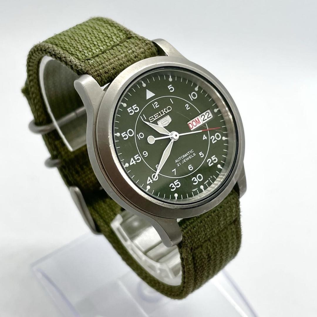 Rare SEIKO 5 Military Automatic Green Dial French Calendar See-through Back 7S26