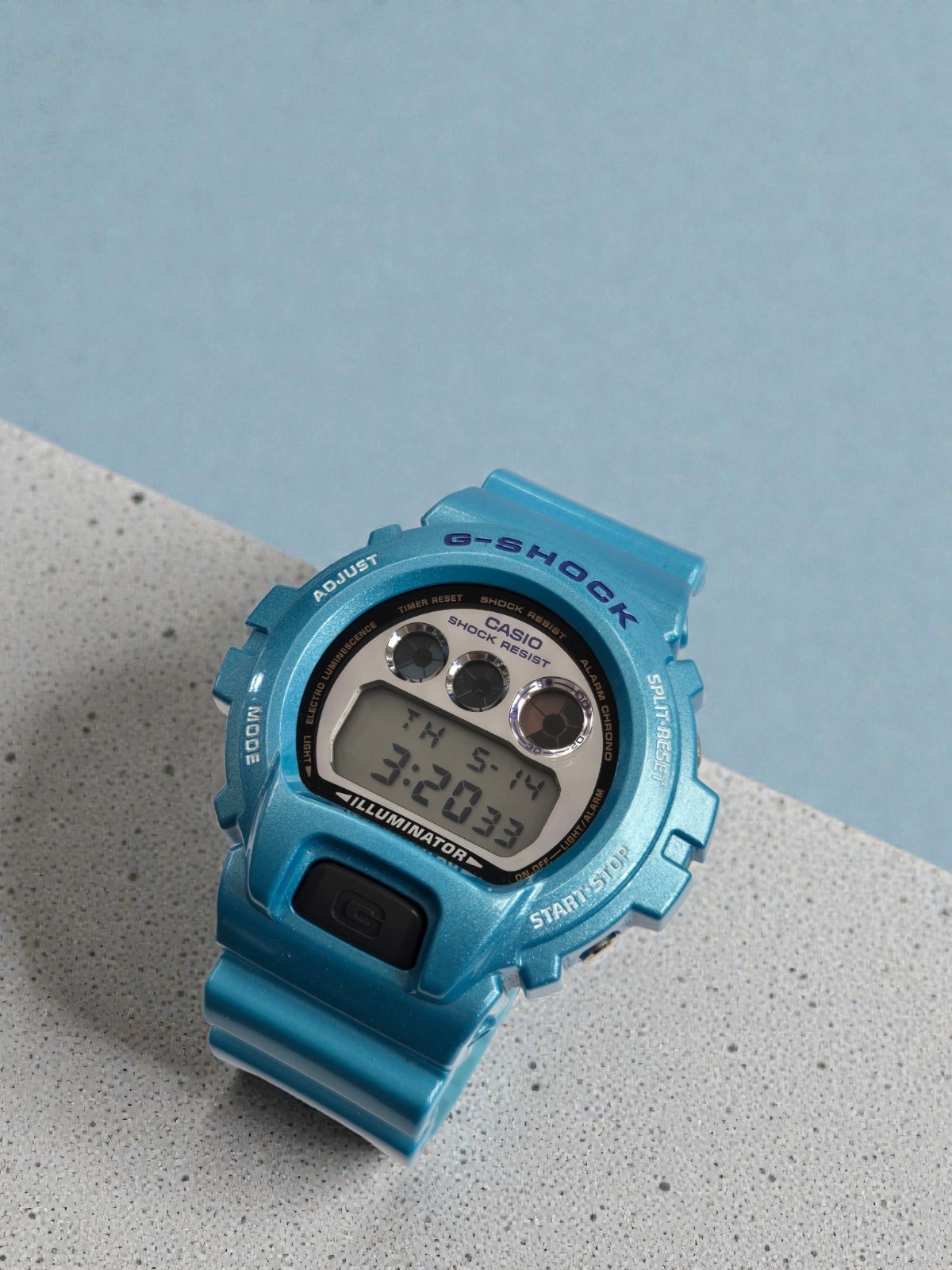 Authentic Casio G Shock Watch Classic DW6900 w GLOSS LIGHT BLUE BAND & BEZEL