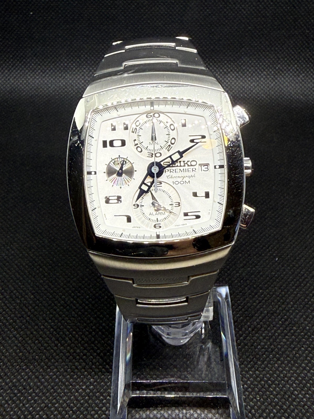 Seiko Premier Chronograph 7T62-0BG0 – White Dial Stainless Steel Men’s Watch