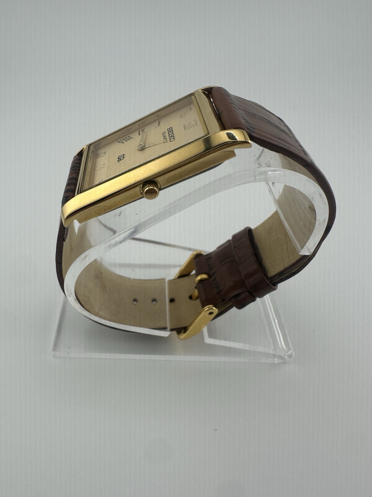 GOLD DIAL-Vintage Seiko Slim Quartz Men’s Wrist Watch