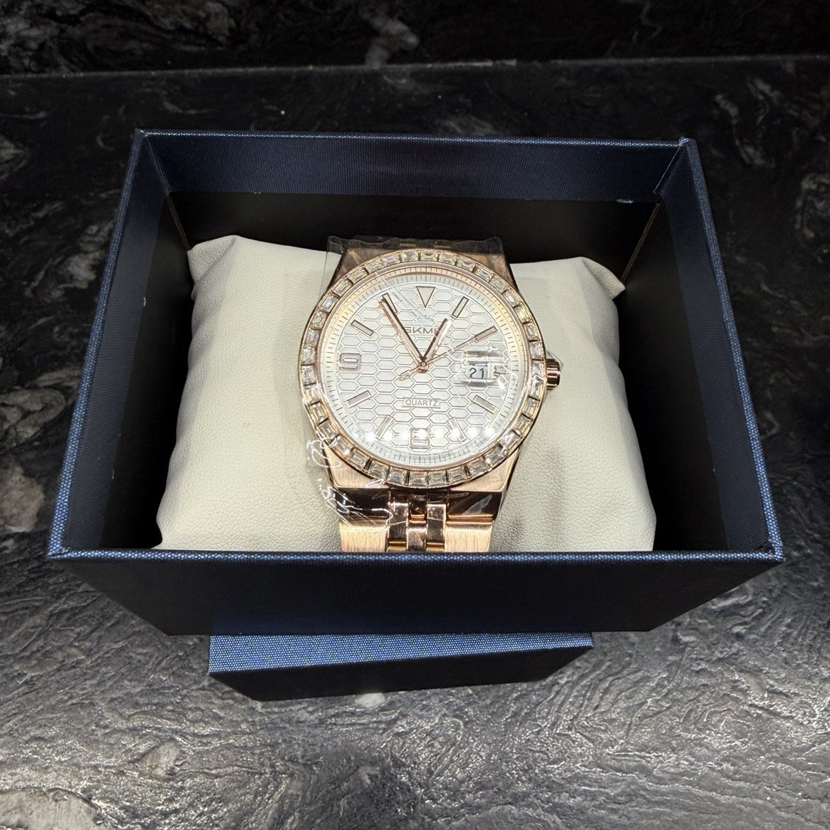 Bulova Marine Star Quartz Rose Gold-Tone 45mm Gem-Set Bezel Date 100m w/Box