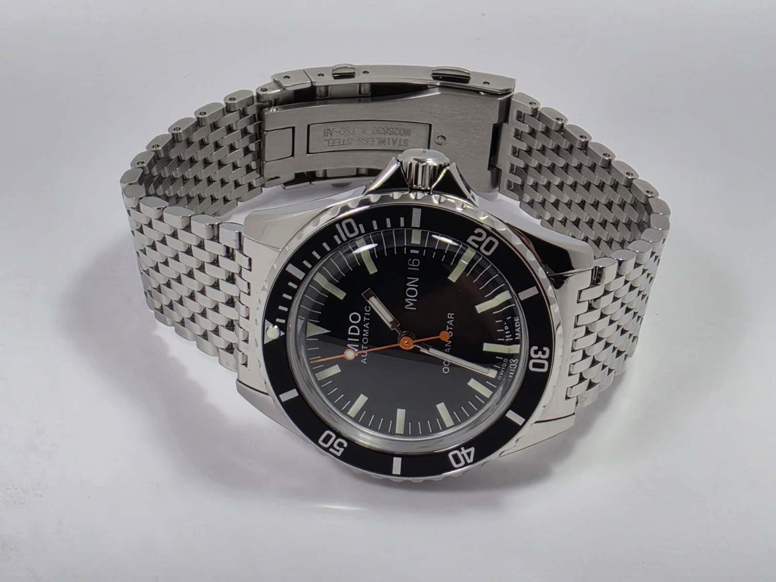 Mido Ocean Star SWISS Automatic Black Dial Men’s Diver Watch M0268301105100