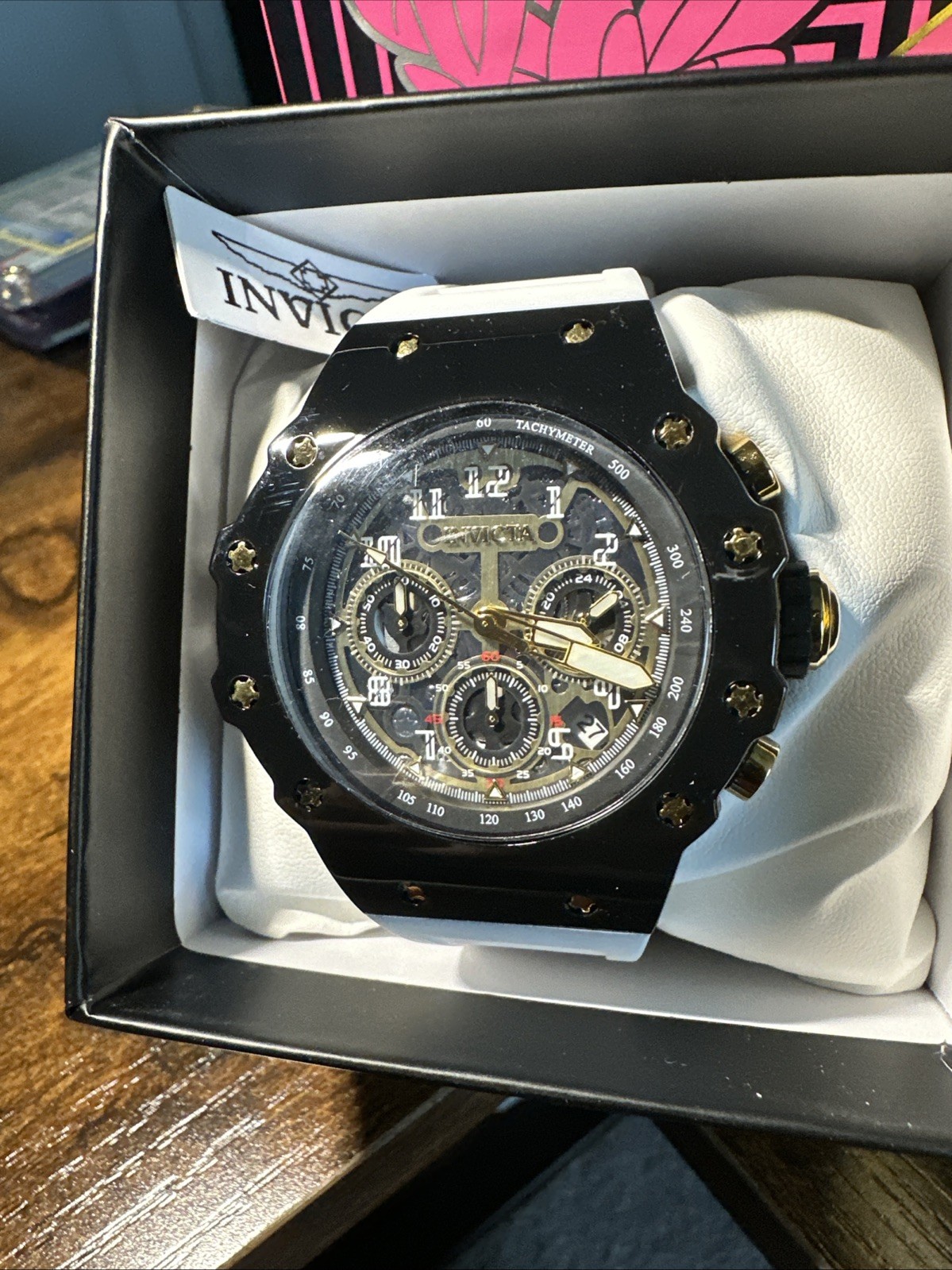 Invicta Racing Vaulthan Men’s Watch 44mm White/Black (69653) – Brand New