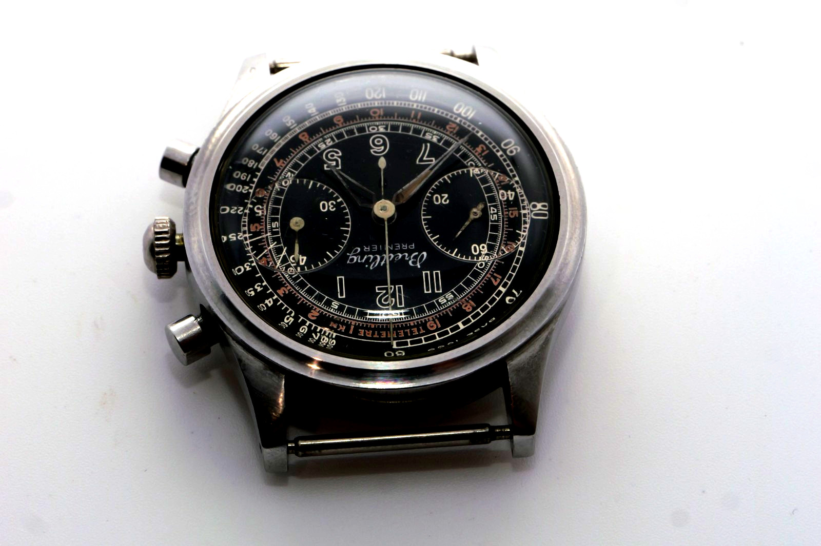 Breitling Premier two register Chrono Ref. 747. Venus caliber 150. Circa 1942.