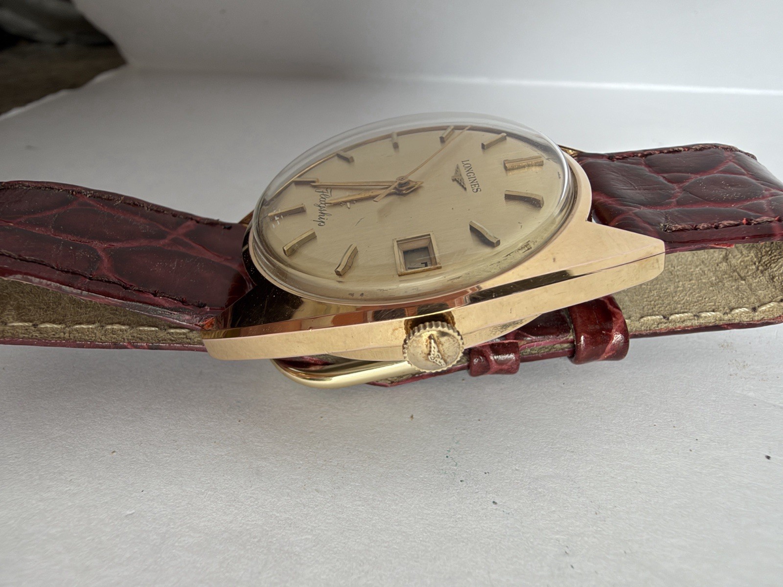 Longines Flagship Automatic 25J Date Gold Dial Gold case. Alligator band