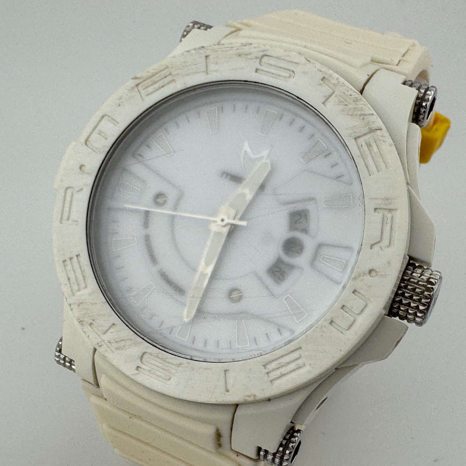 MSTR Prodigy Quartz Watch Men 100m White Plastic Rubber Date Analog New Battery