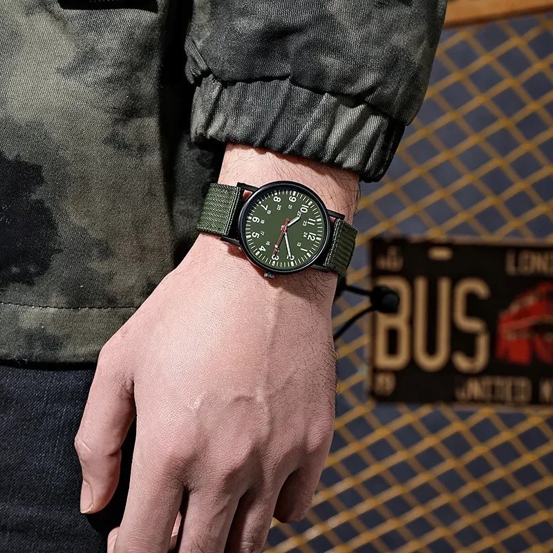 Luxury Design Men Watches Luminous Hand Wind Alloy Men’s Winner Watch Exquisite