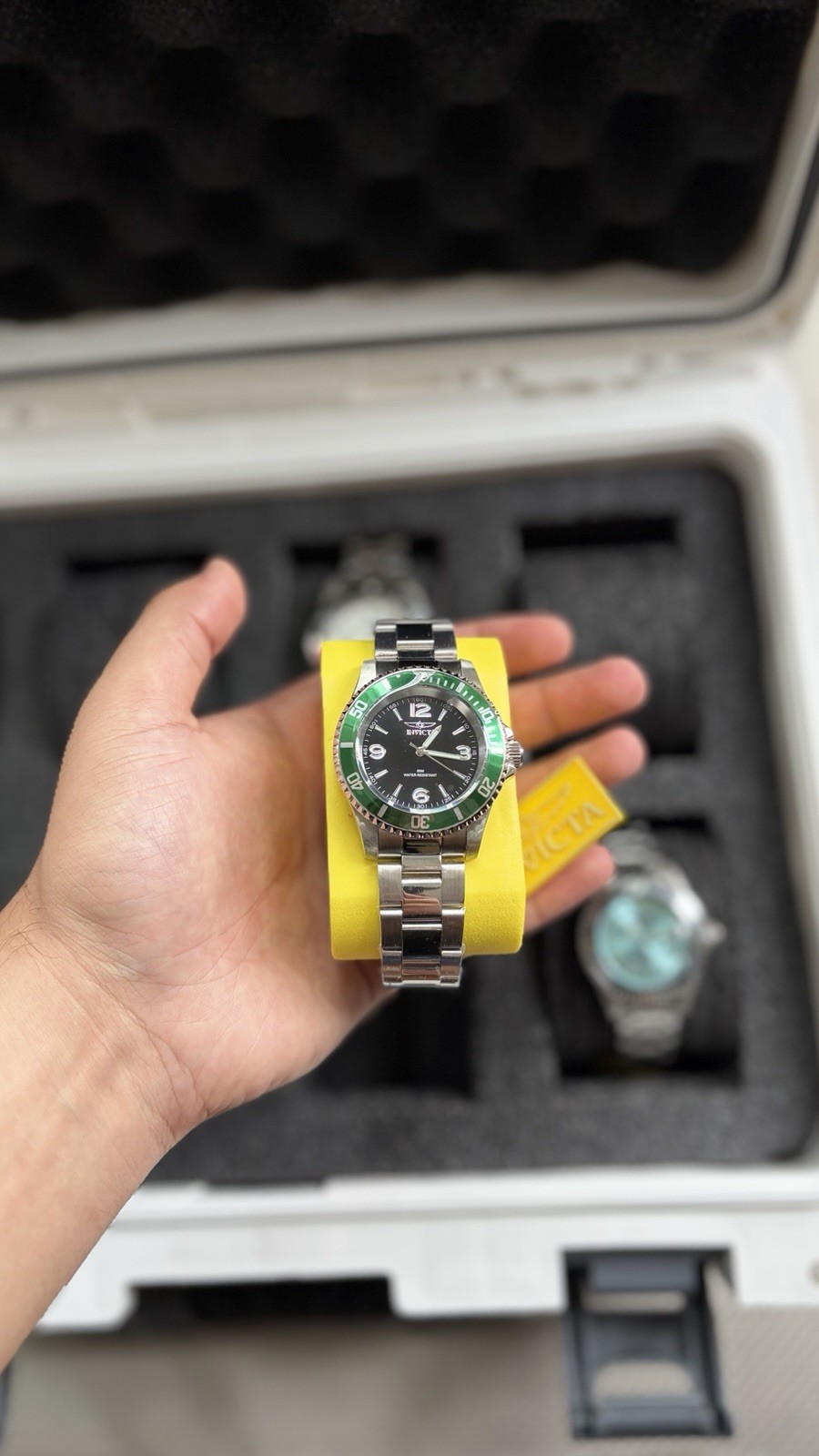 Invicta Specialty Rowan Men’s Quartz Diver 40mm Black Dial Green Bezel Box