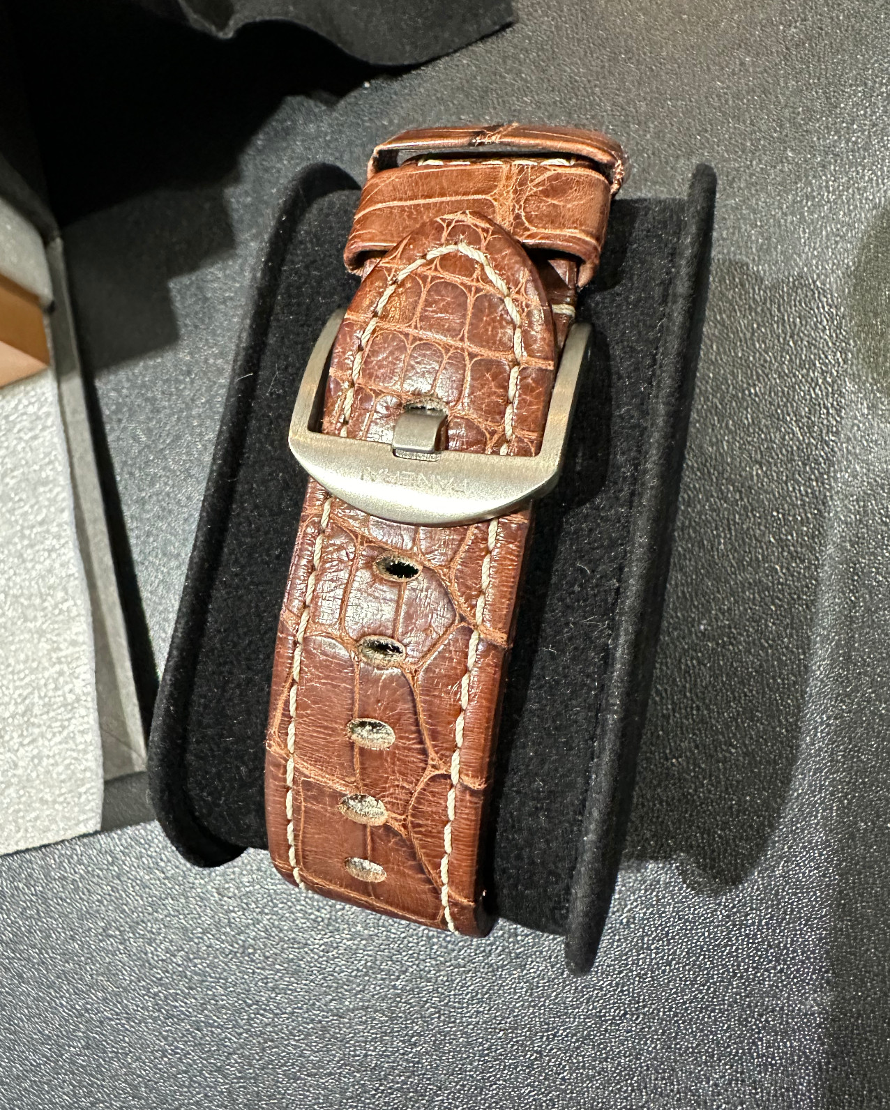 PANERAI LUMINOR TITANIUM MEN WRIST WATCH WITH LEATHER AND RUBBER STRAP WITH CASE