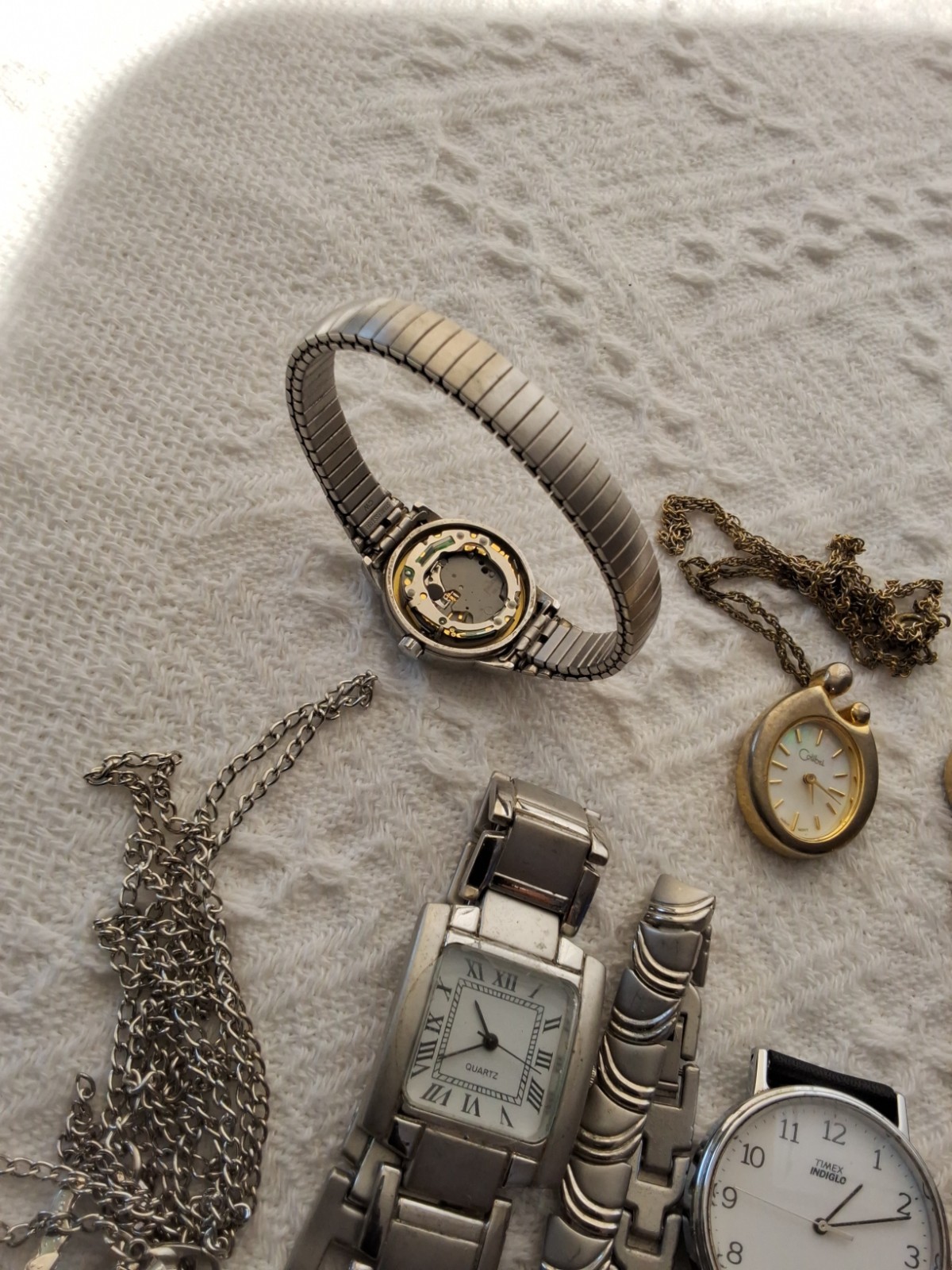 Watch Lot Untested 18 Count + Extra Bands, Over 2 LBs See Description