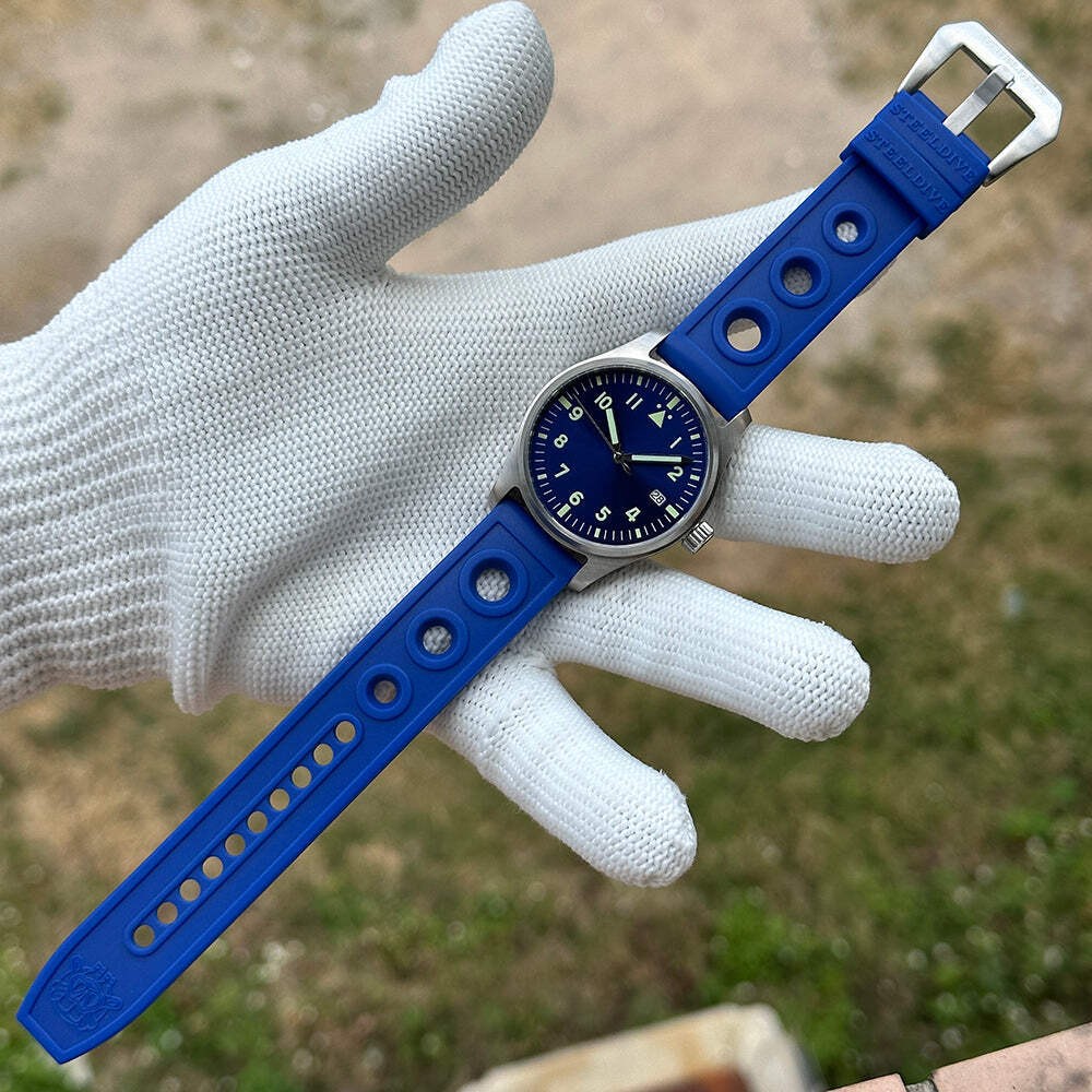 STEELDIVE SD1940 — 39mm Pilot Watch 200m NH35 Automatic Dive Watch