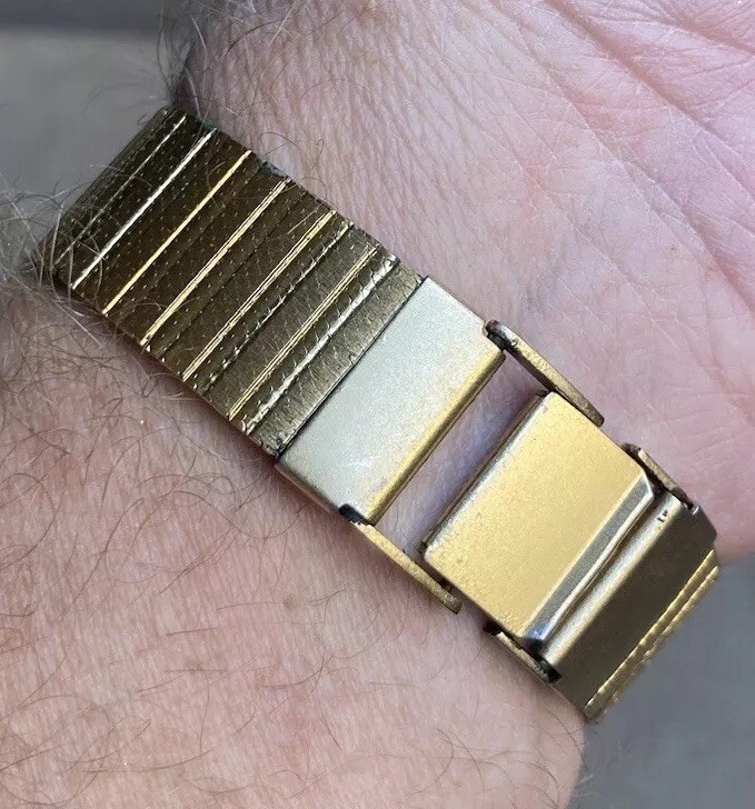 NOT WORKING Vintage Benrus Citation Tank Men’s Quartz Watch Gold Case Japan