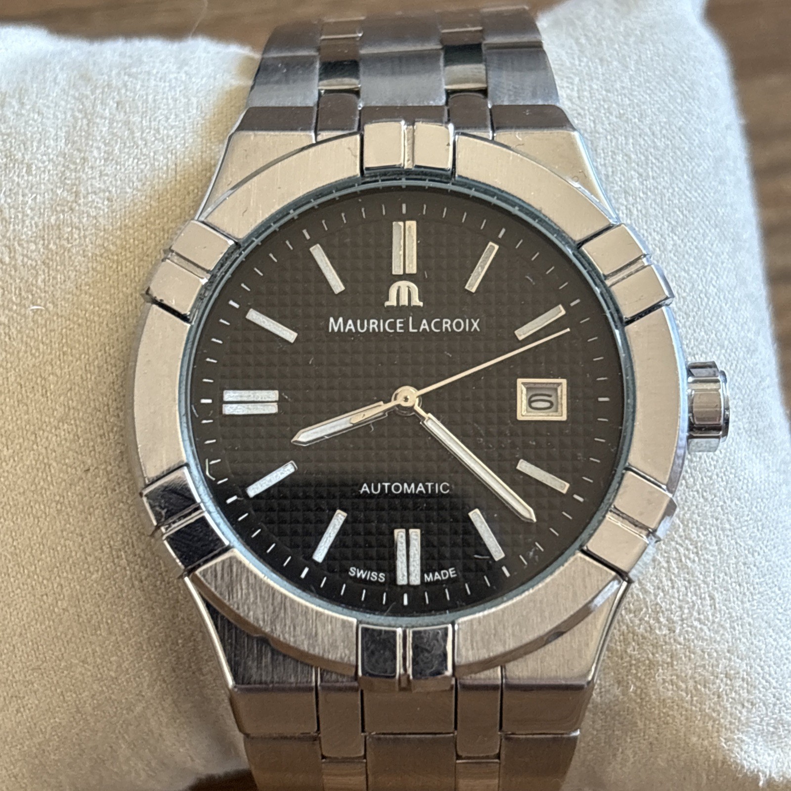 MAURICE LACROIX Aikon Automatic AI6008 42mm Black Dial Steel