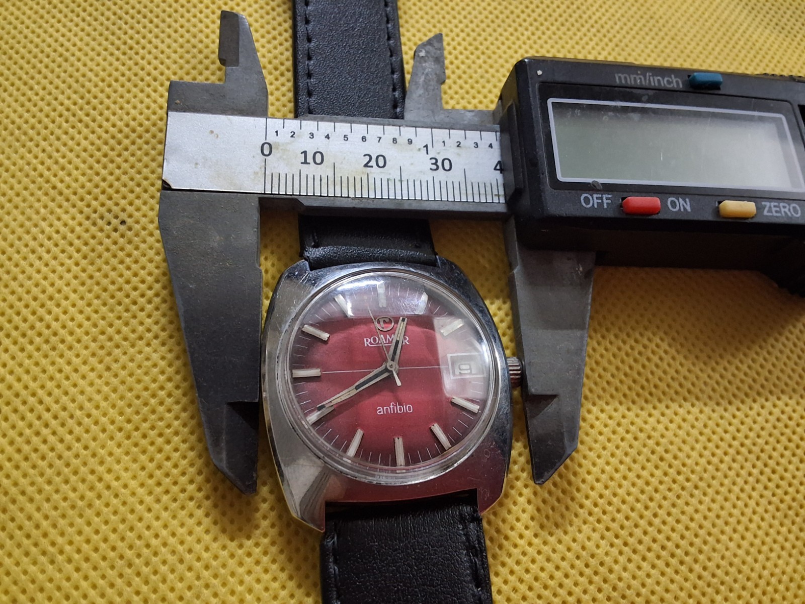 Vintage Roamer Infibio Elegant 17 Jewels Wrist Watch 36mm including crown