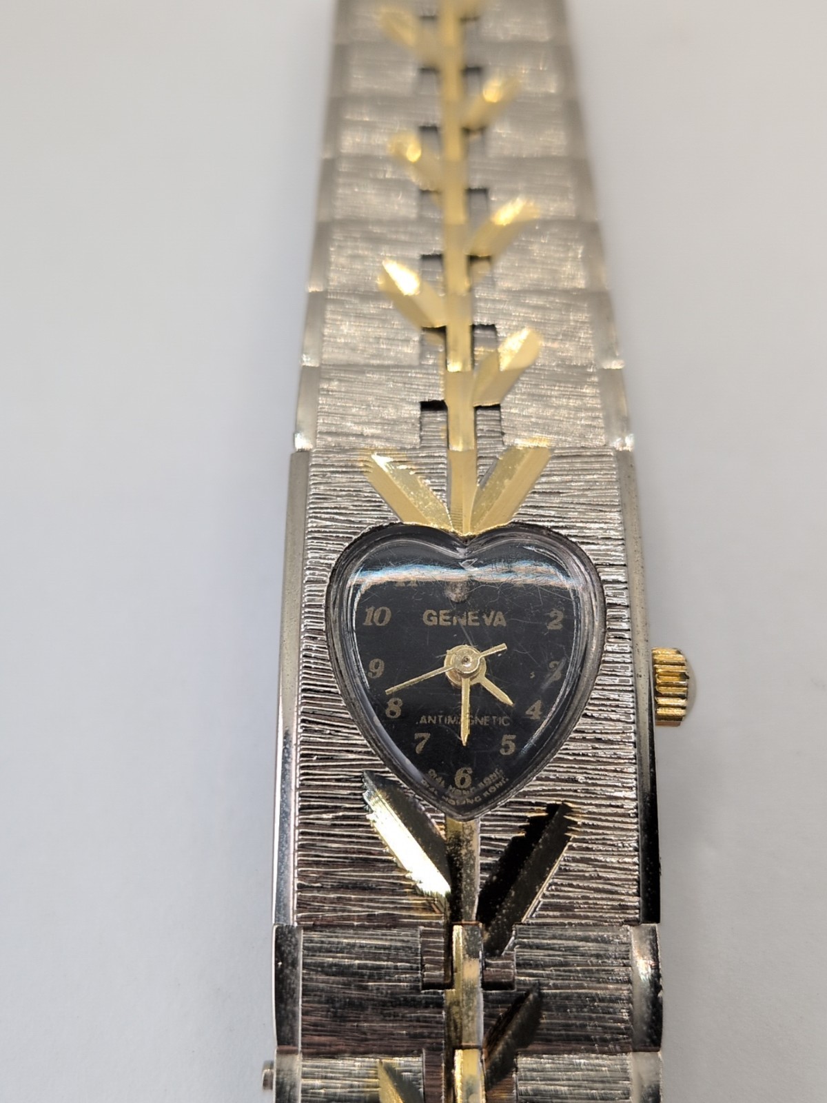 Geneva Antimagnetic Manual Watch Heart Shaped Bezel Brushed Silver Gold 7.5″