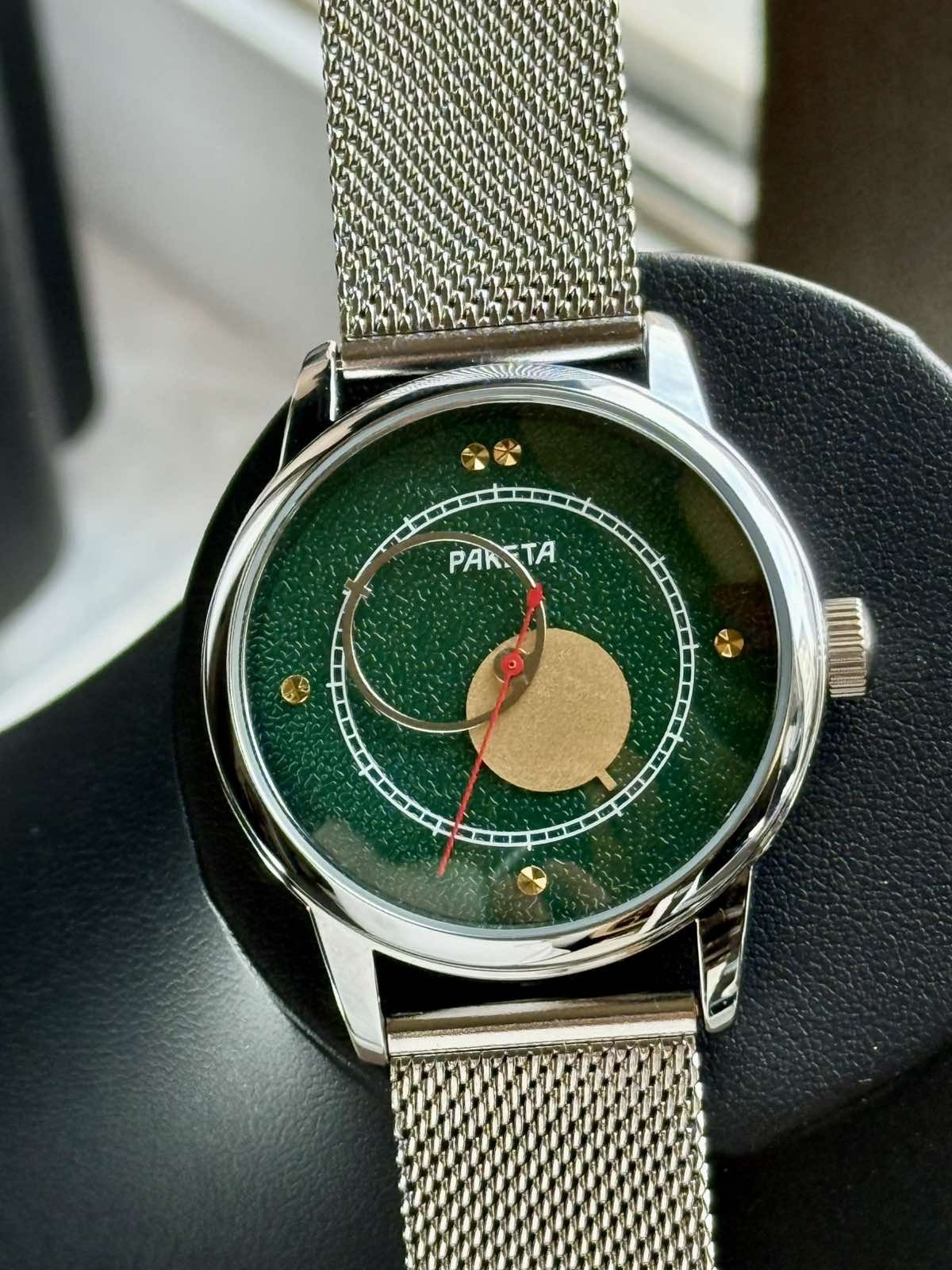 Raketa Kopernik Sun & Moon Watch Soviet USSR Rare Mechanical 2609HA Mens Vintage