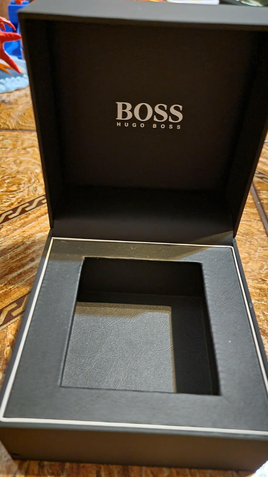 Hugo Boss Elevation chronograph watch box