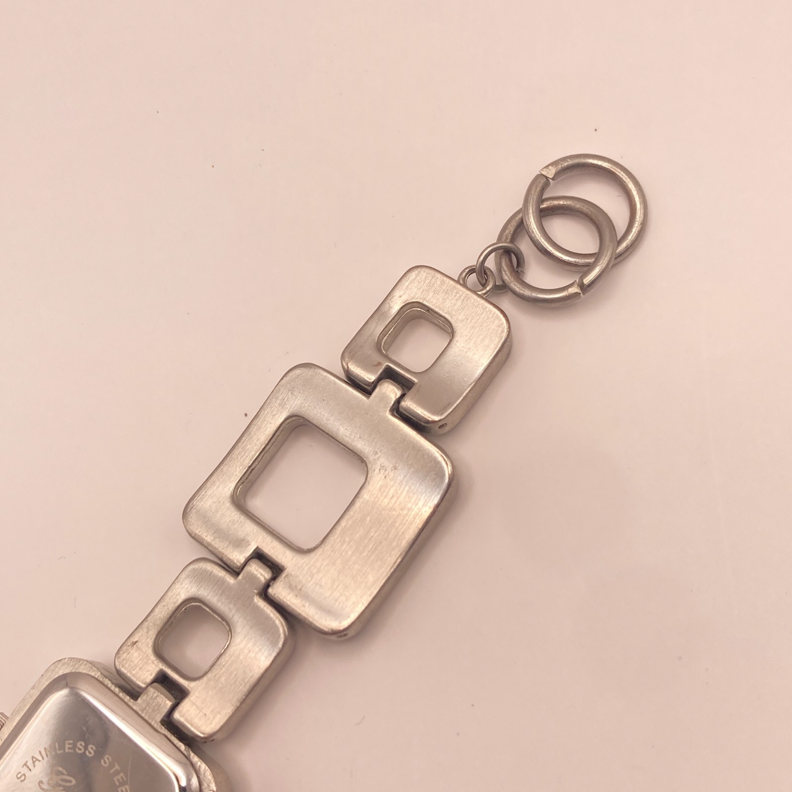 Geneva Womens Watch Silver Tone 25mm Square Links Brushed Toggle New Battery