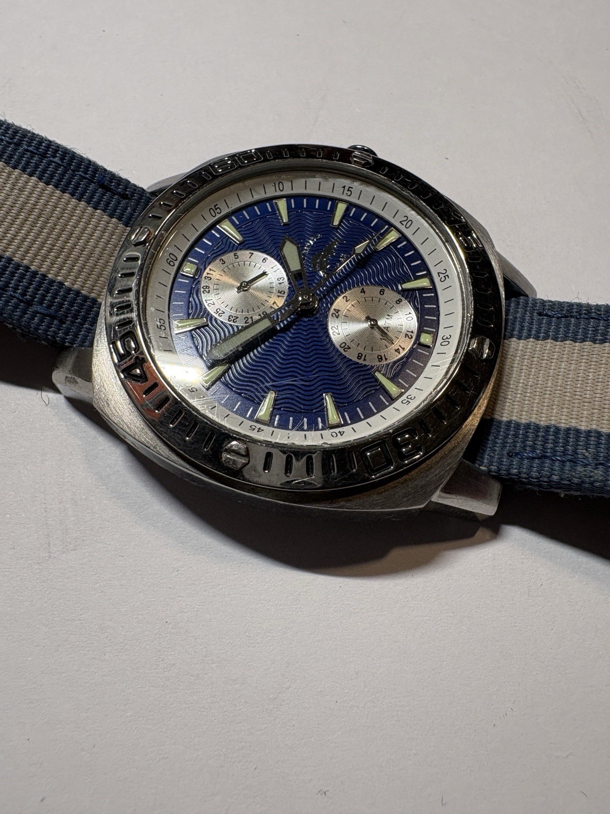 Tommy Bahama RLX1027 RELAX Blue watch – Blue and White band SEE DESCRIPTION