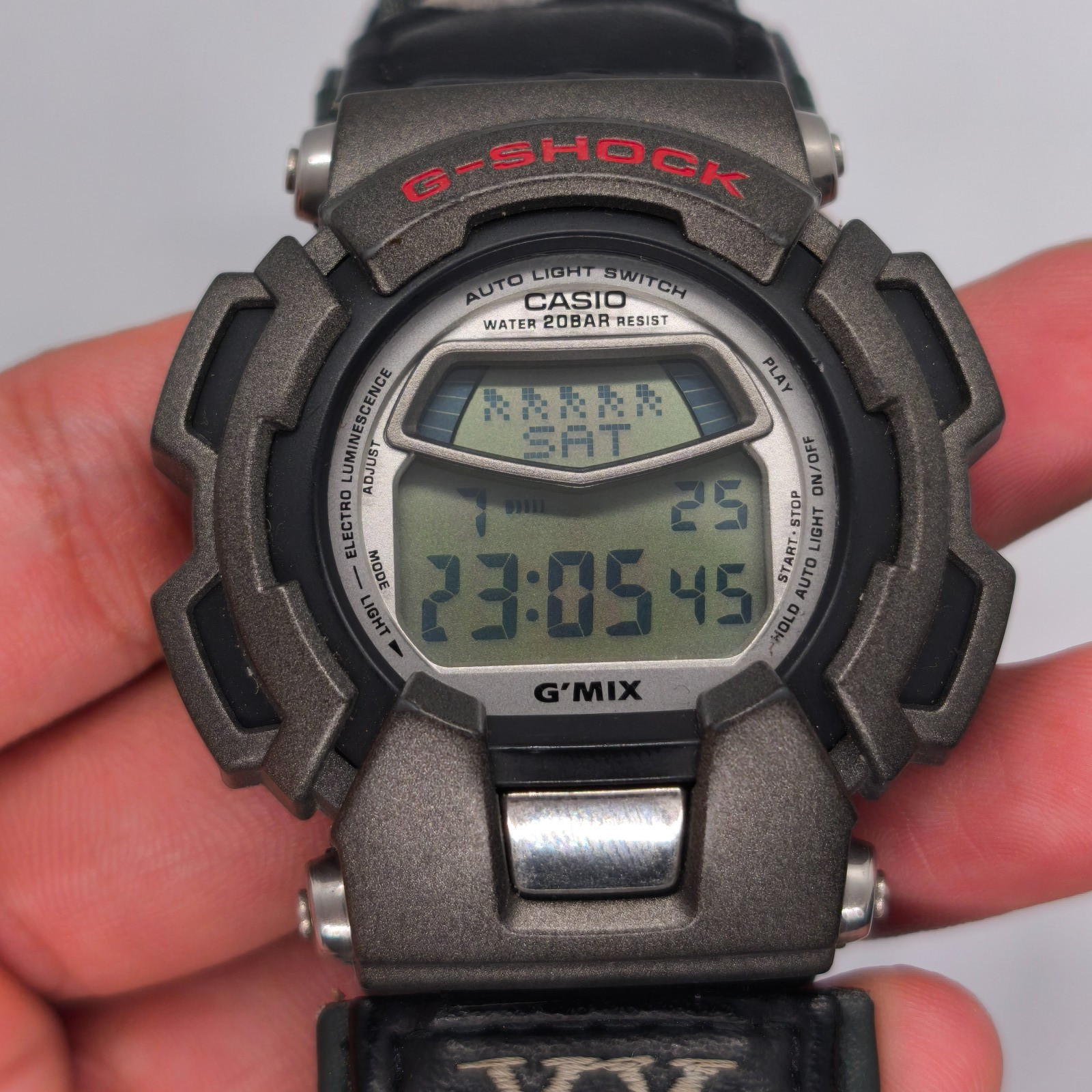 Casio G-Shock G’MIX GM-100VW (Module 2211)
